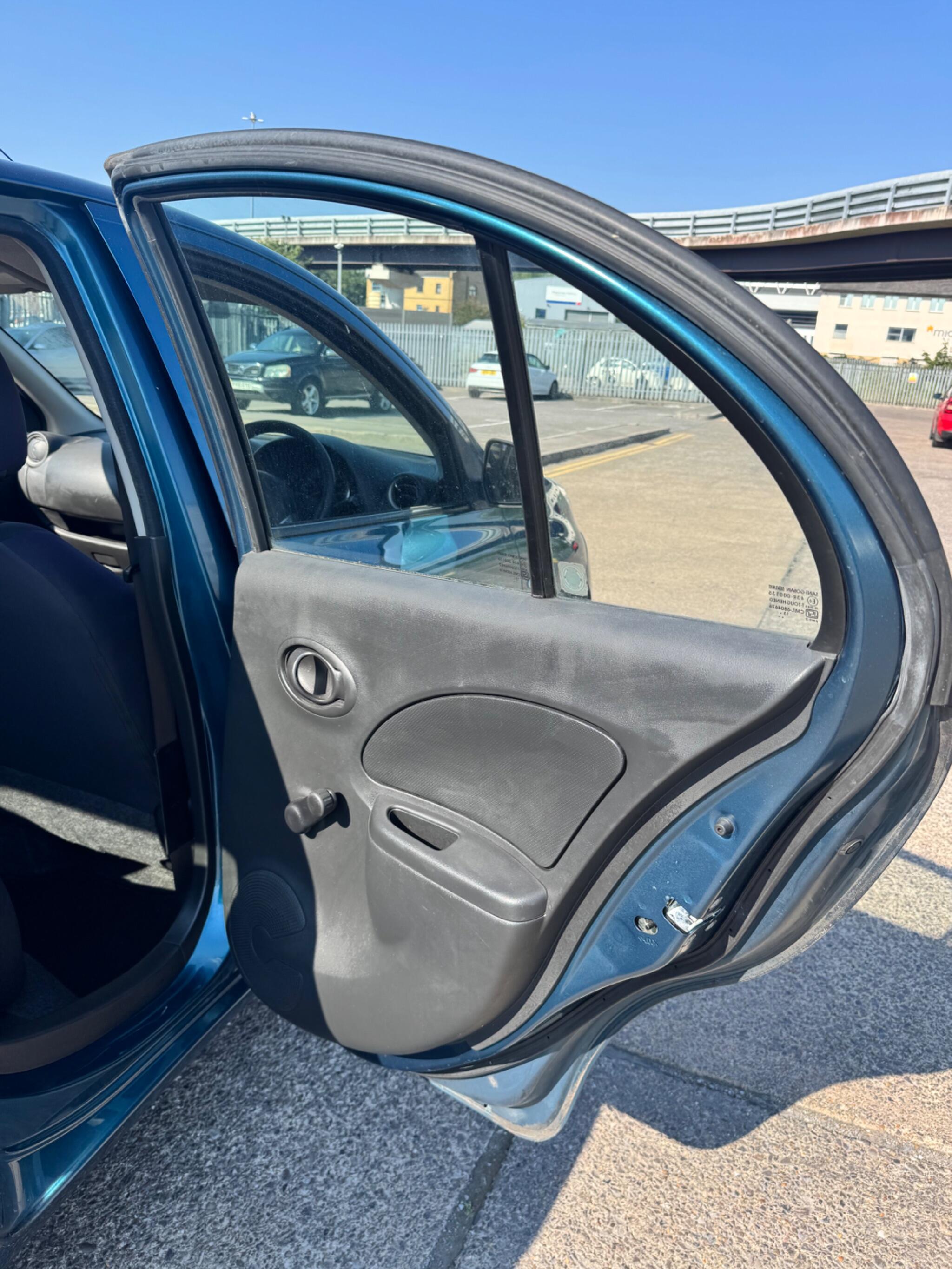 Nissan Micra view 34