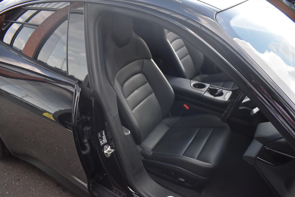 Porsche Taycan view 28