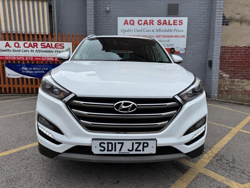 Hyundai Tucson view 2