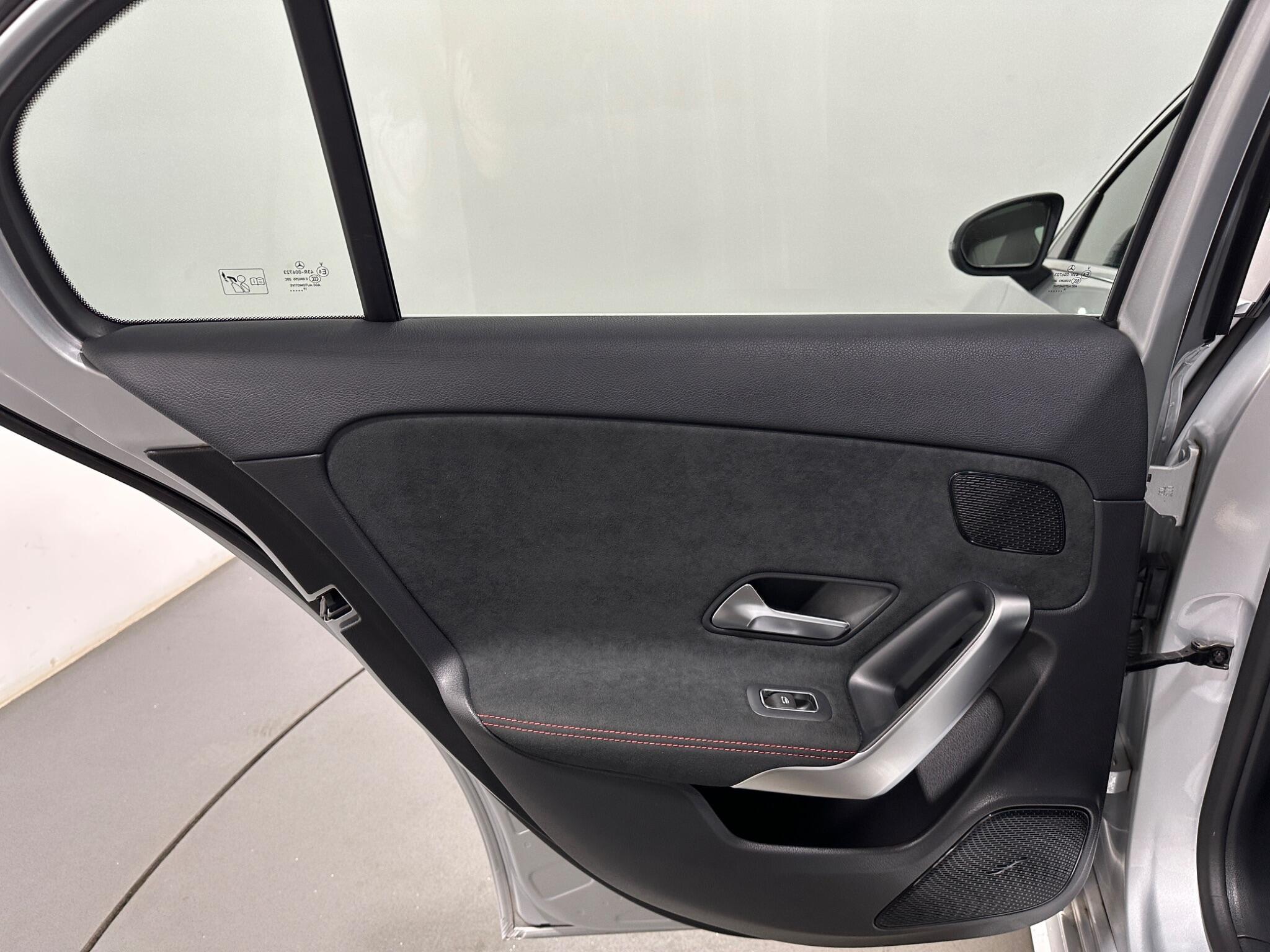Mercedes-Benz A Class view 41