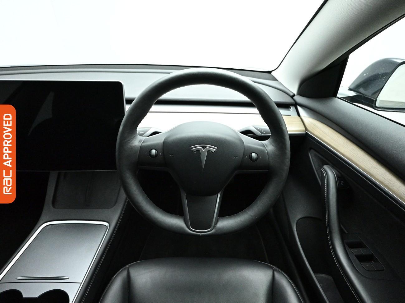 Tesla Model 3 view 9