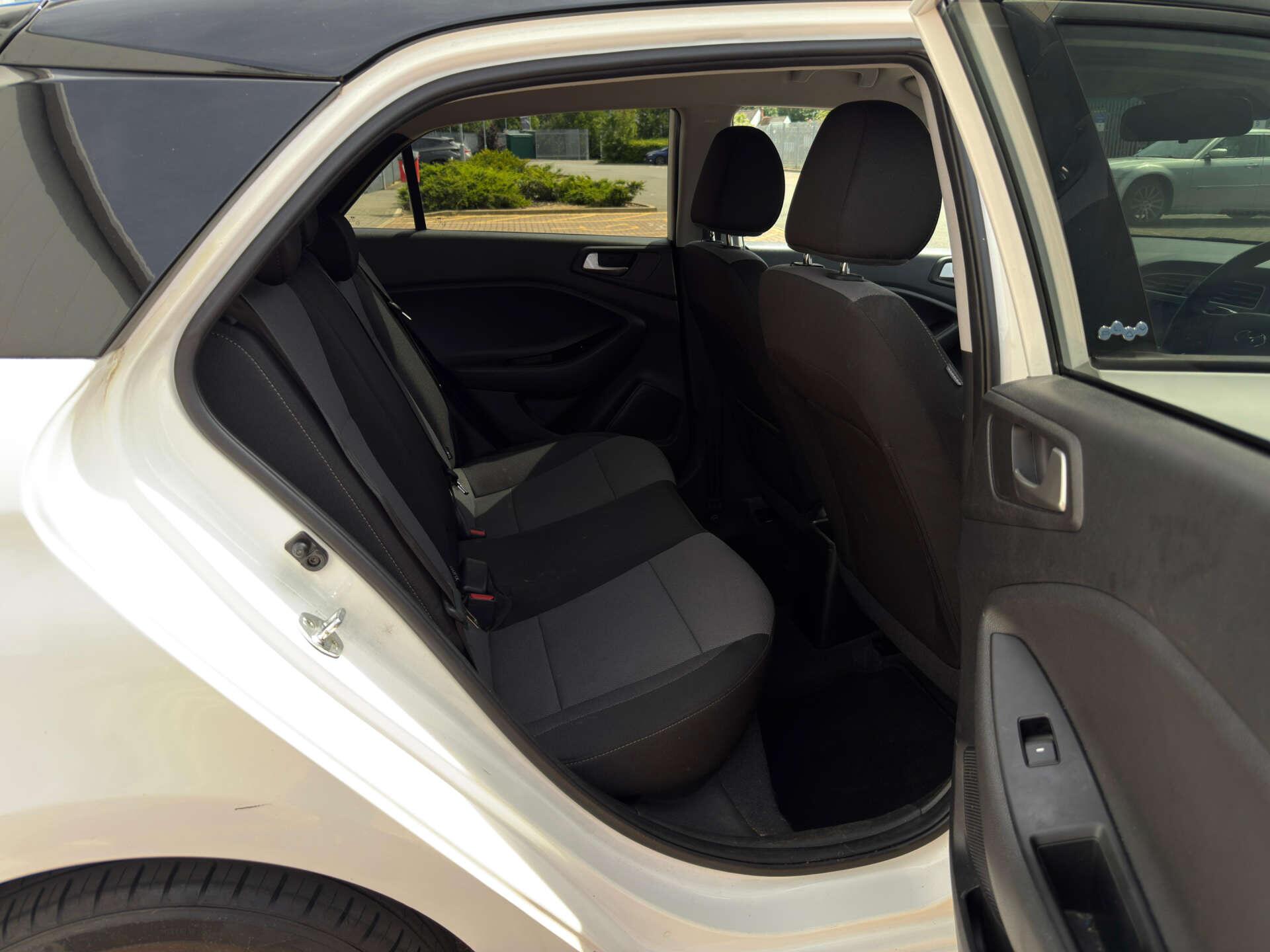 Hyundai I20 view 27