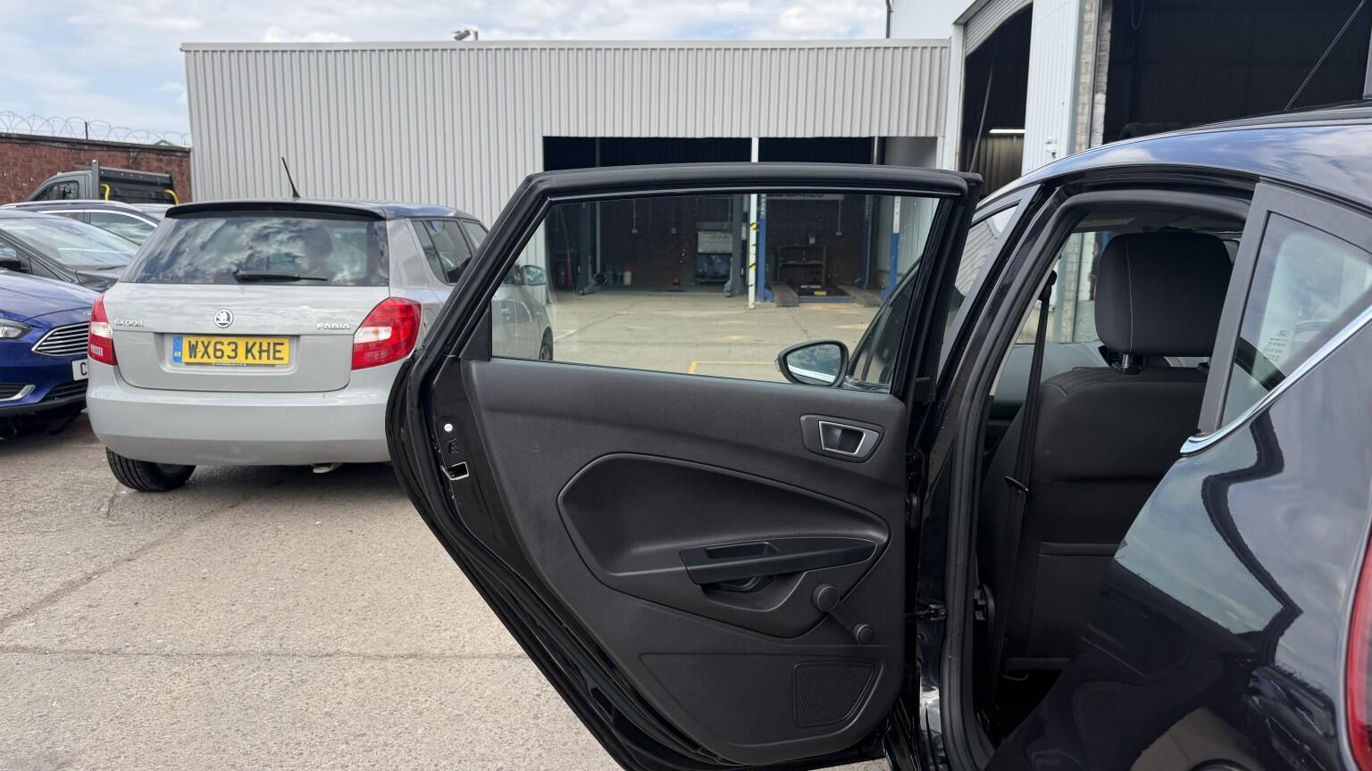 Ford Fiesta view 20