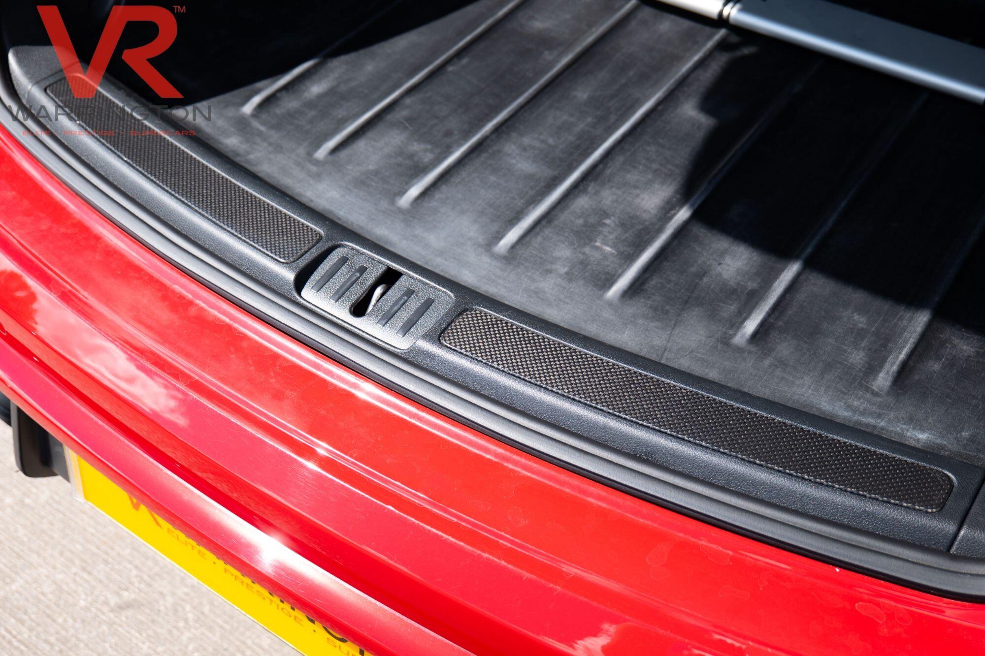 Porsche Macan view 19