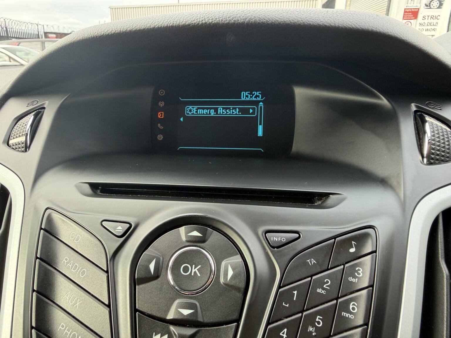 Ford Focus view 42