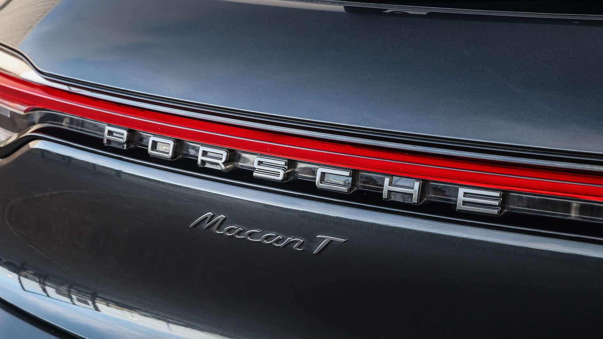 Porsche Macan view 30