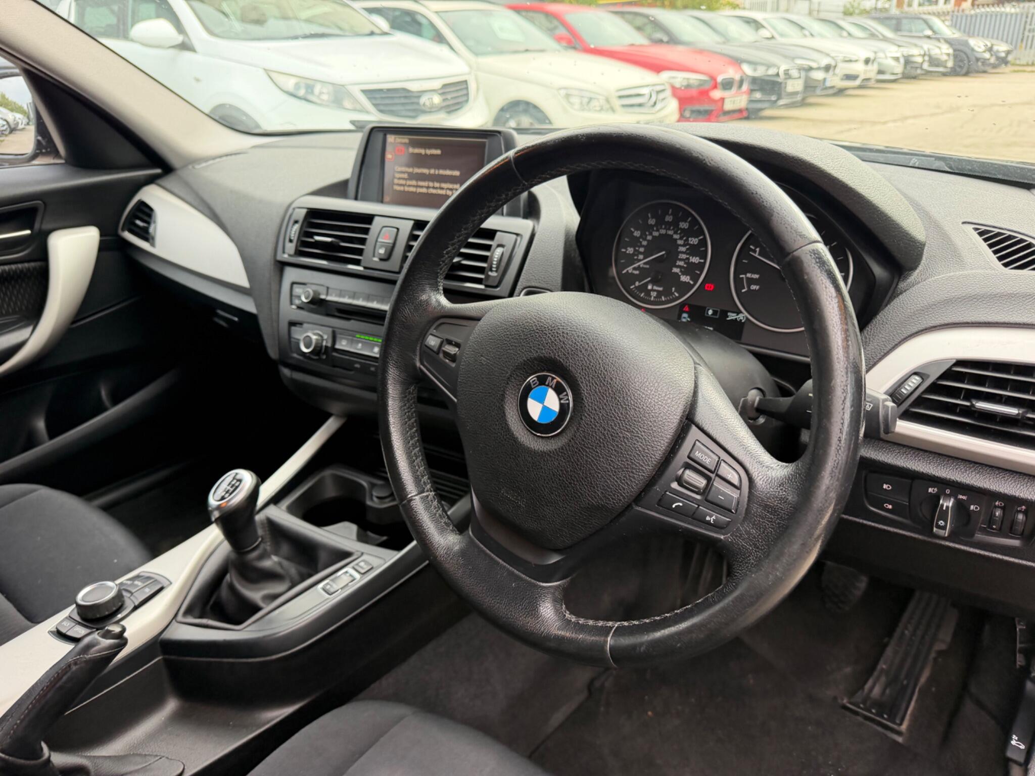 BMW 1 Series view 11