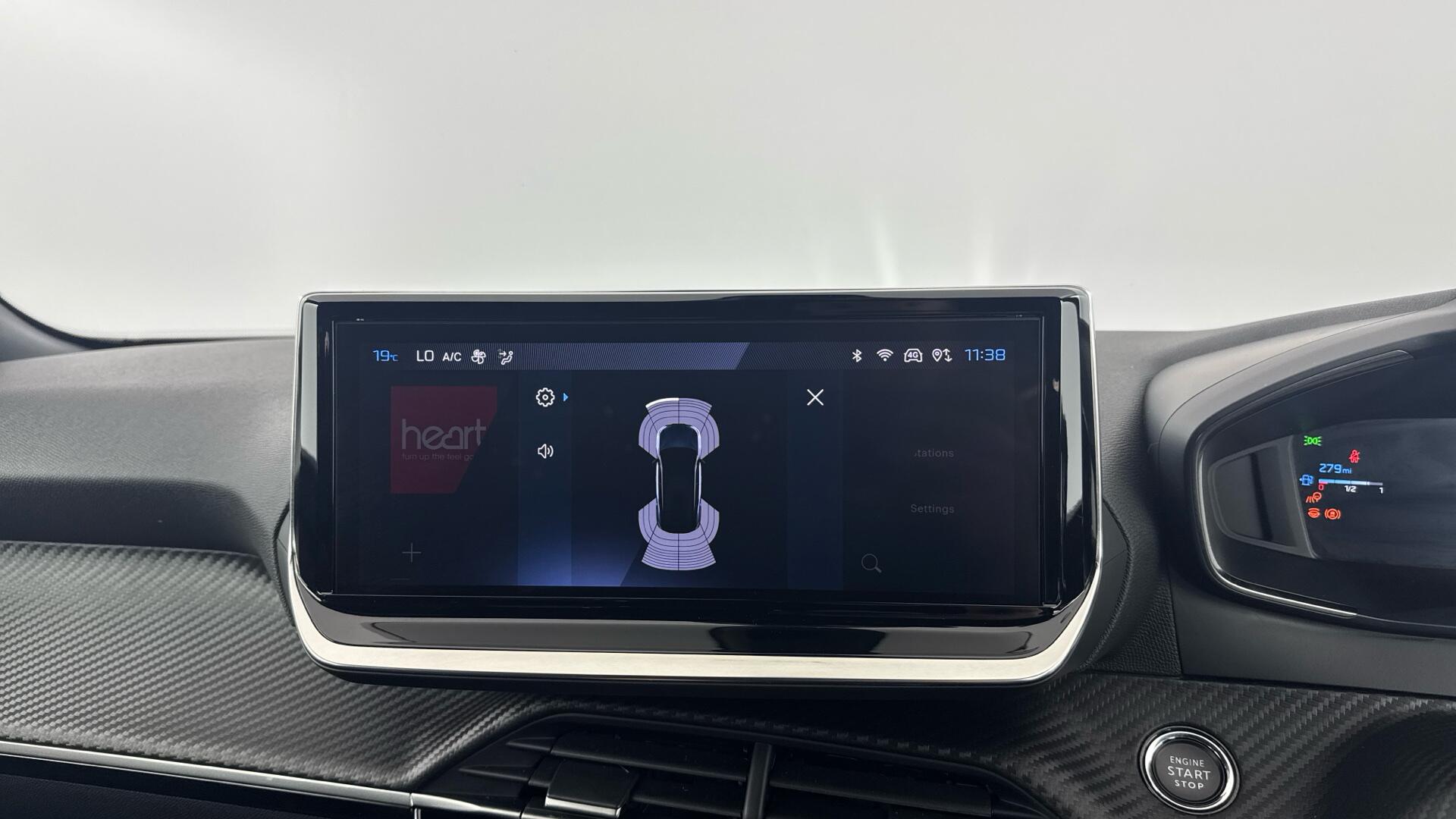 Peugeot 2008 view 42