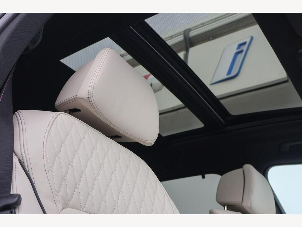 BMW X5 view 42
