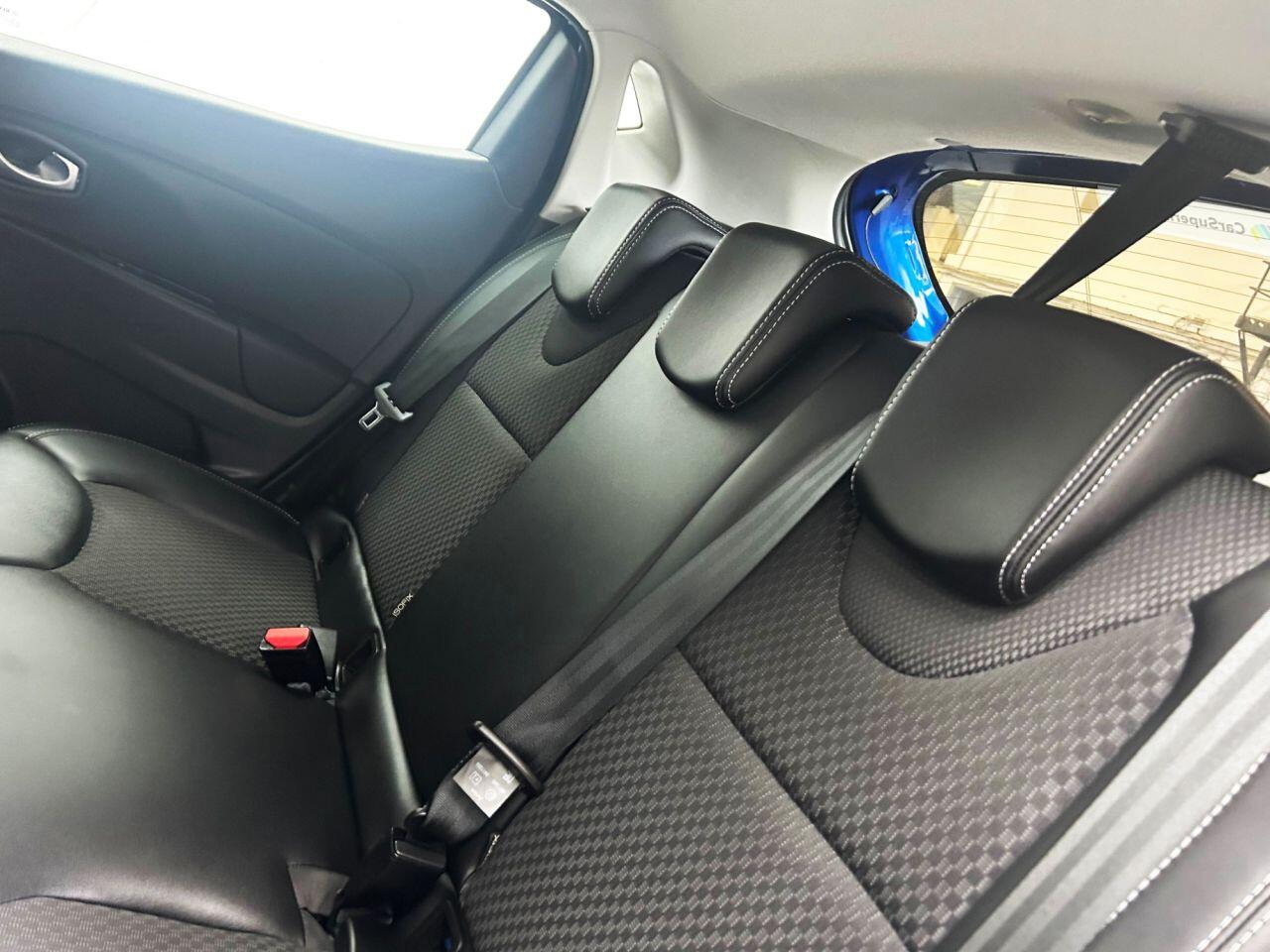 Renault Clio view 21