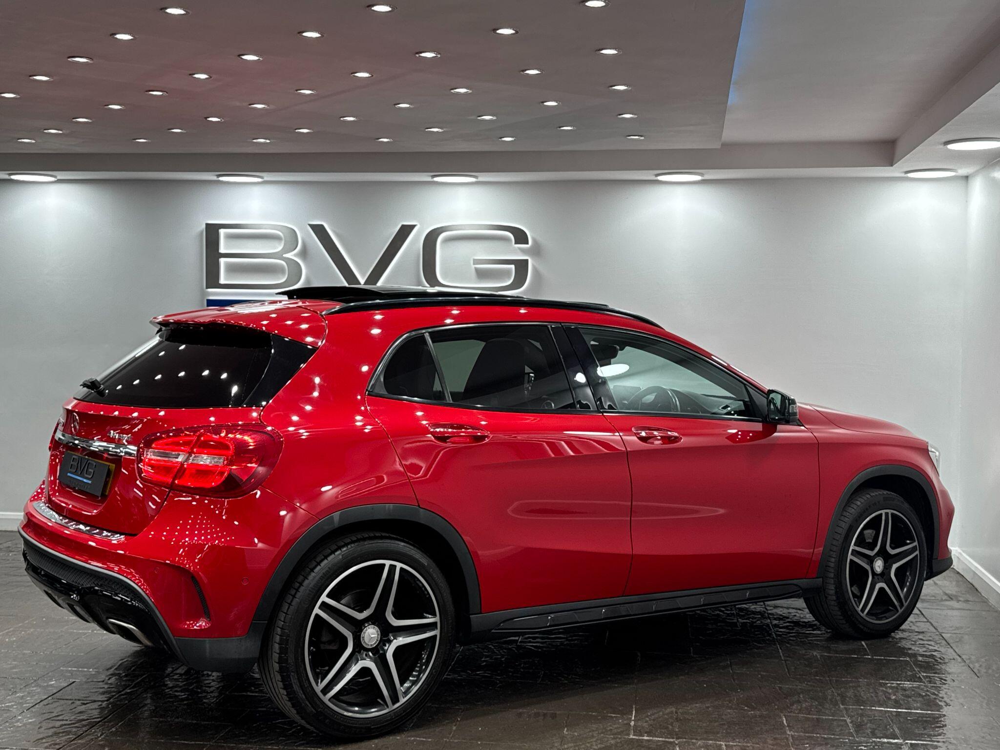 Mercedes-Benz GLA view 19