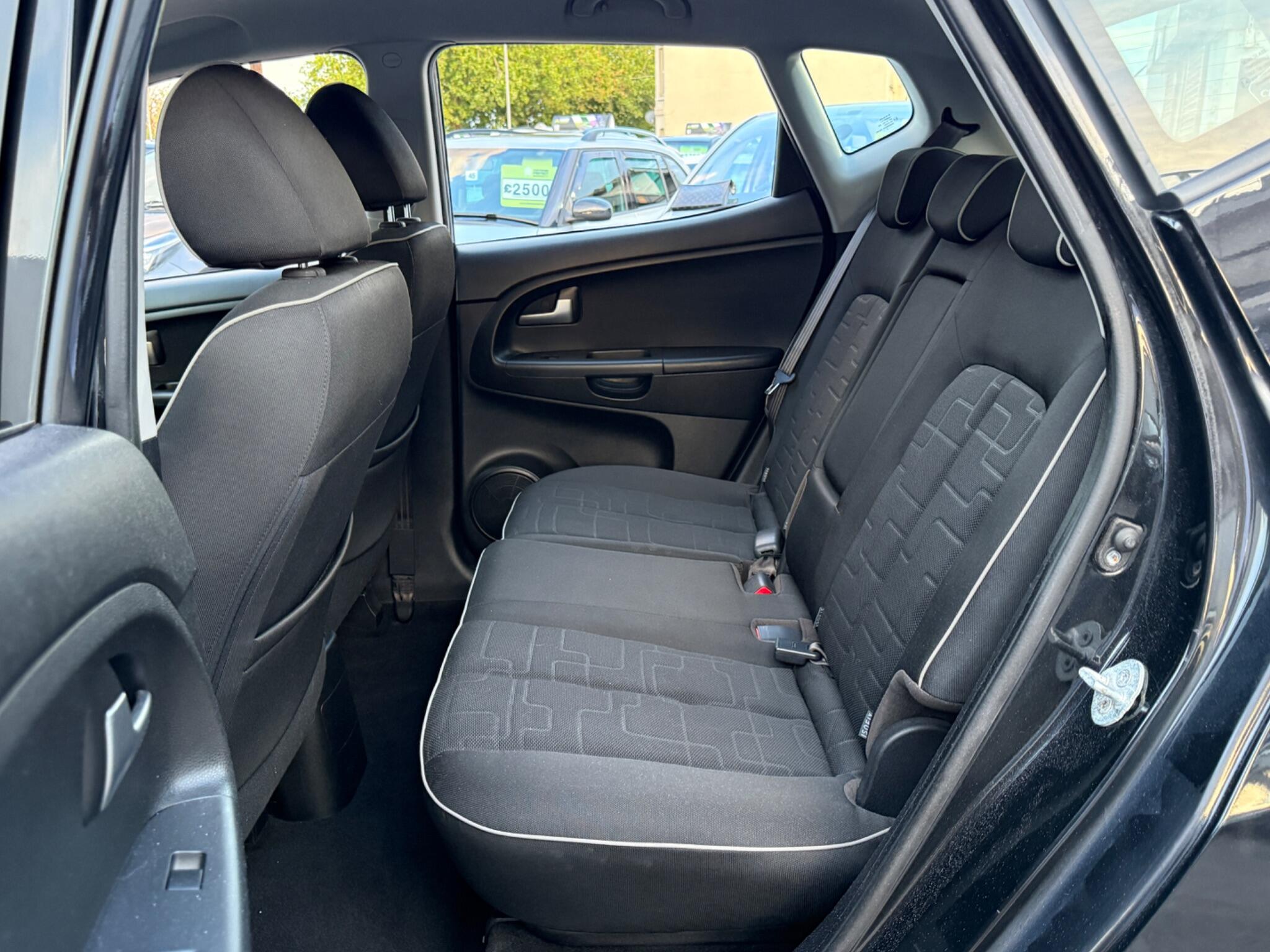 Kia Venga - Image 49
