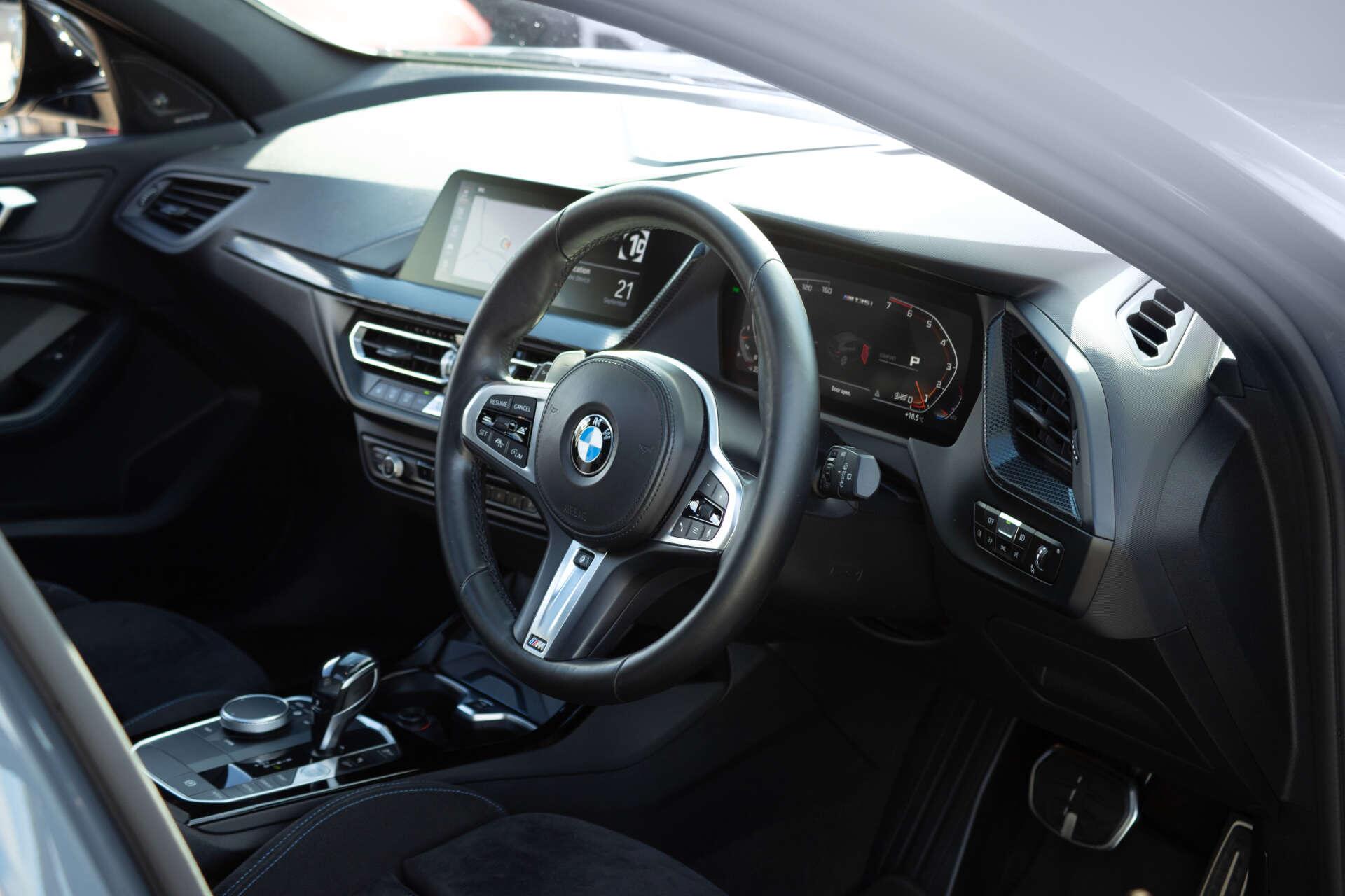 BMW 1 Series view 43