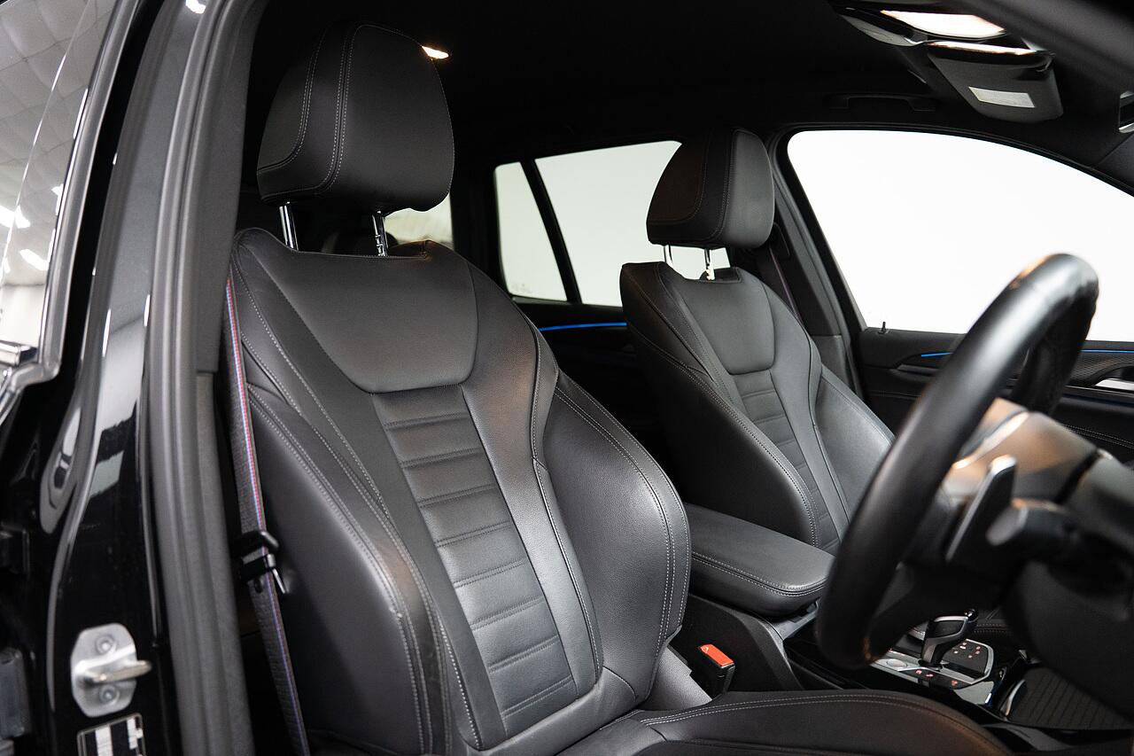BMW X3 view 2
