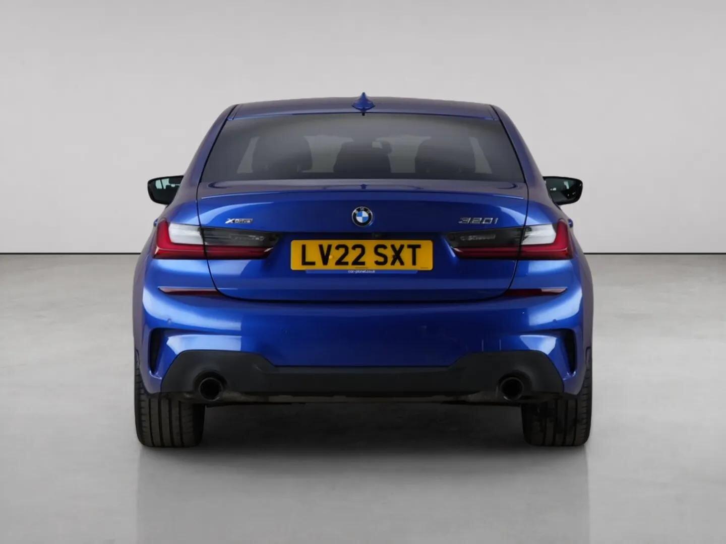 BMW 3 Series view 7