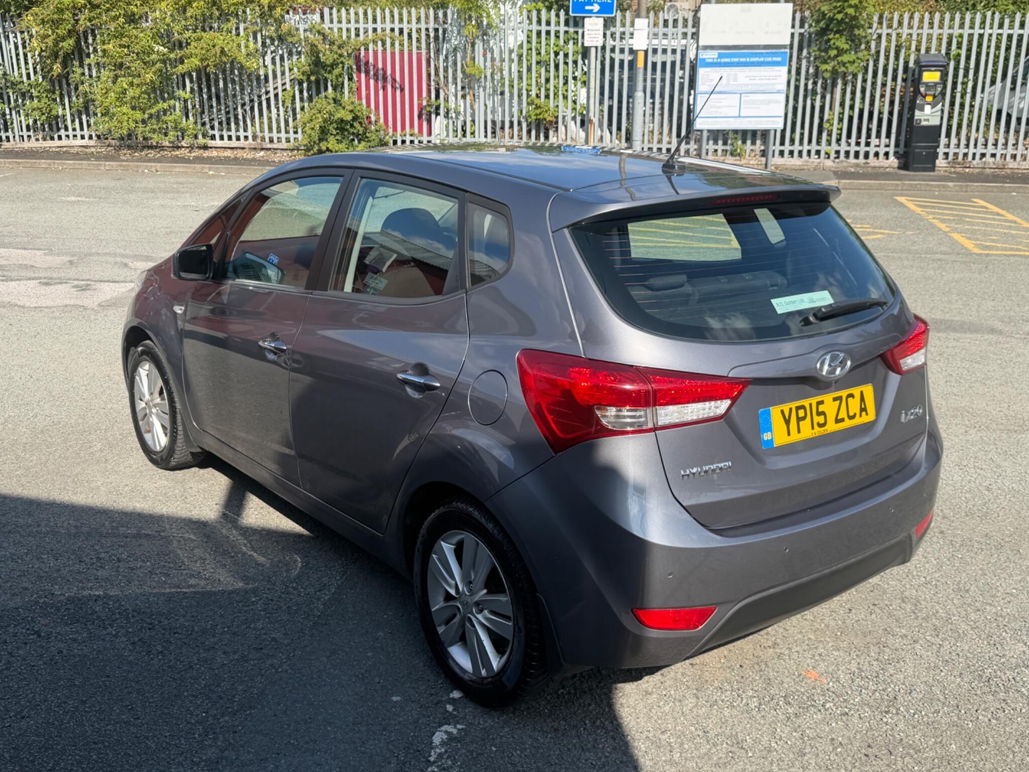 Hyundai Ix20 view 12