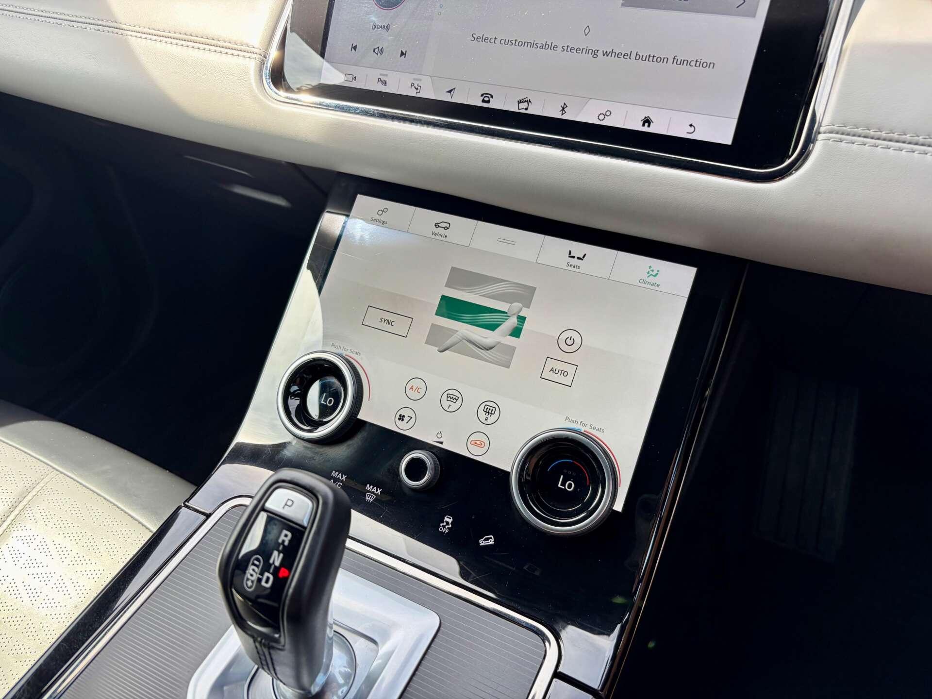 Land Rover Range Rover Evoque view 47