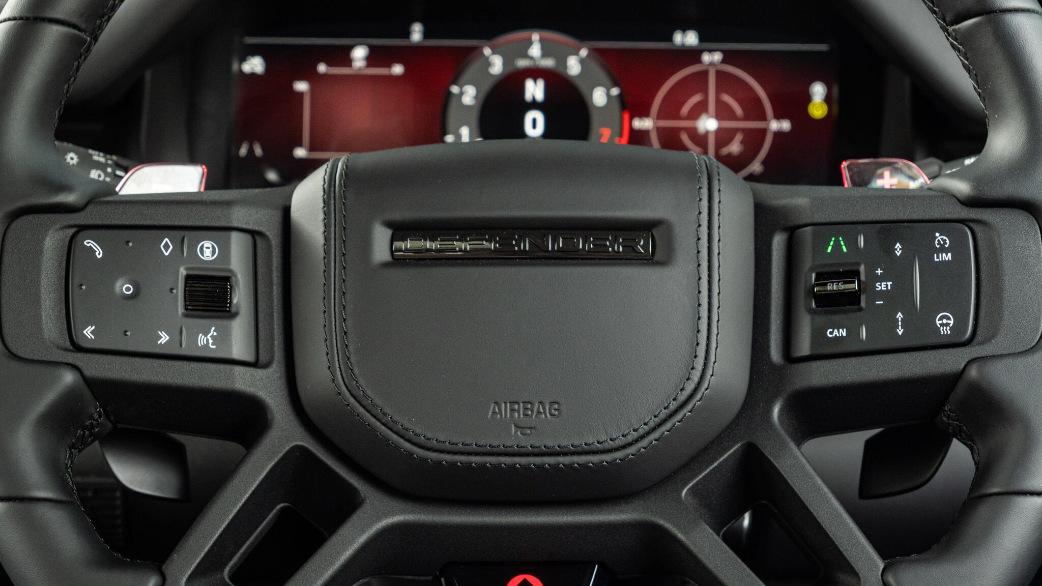 Land Rover Defender view 39