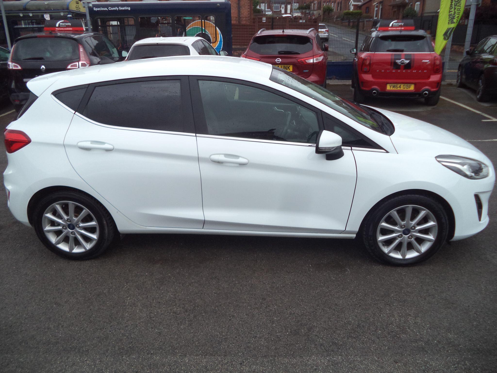 Ford Fiesta view 9