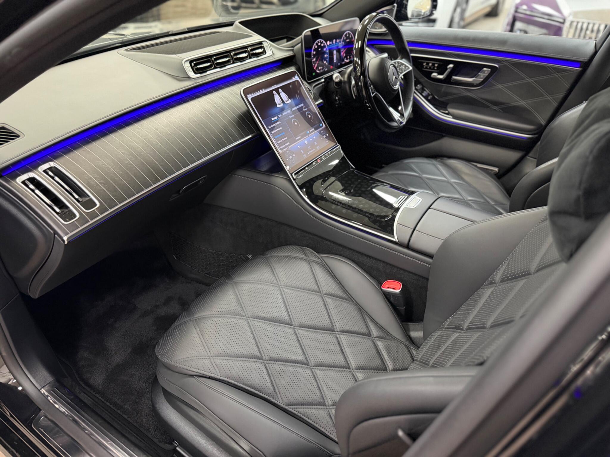 Mercedes-Benz S-Class view 43