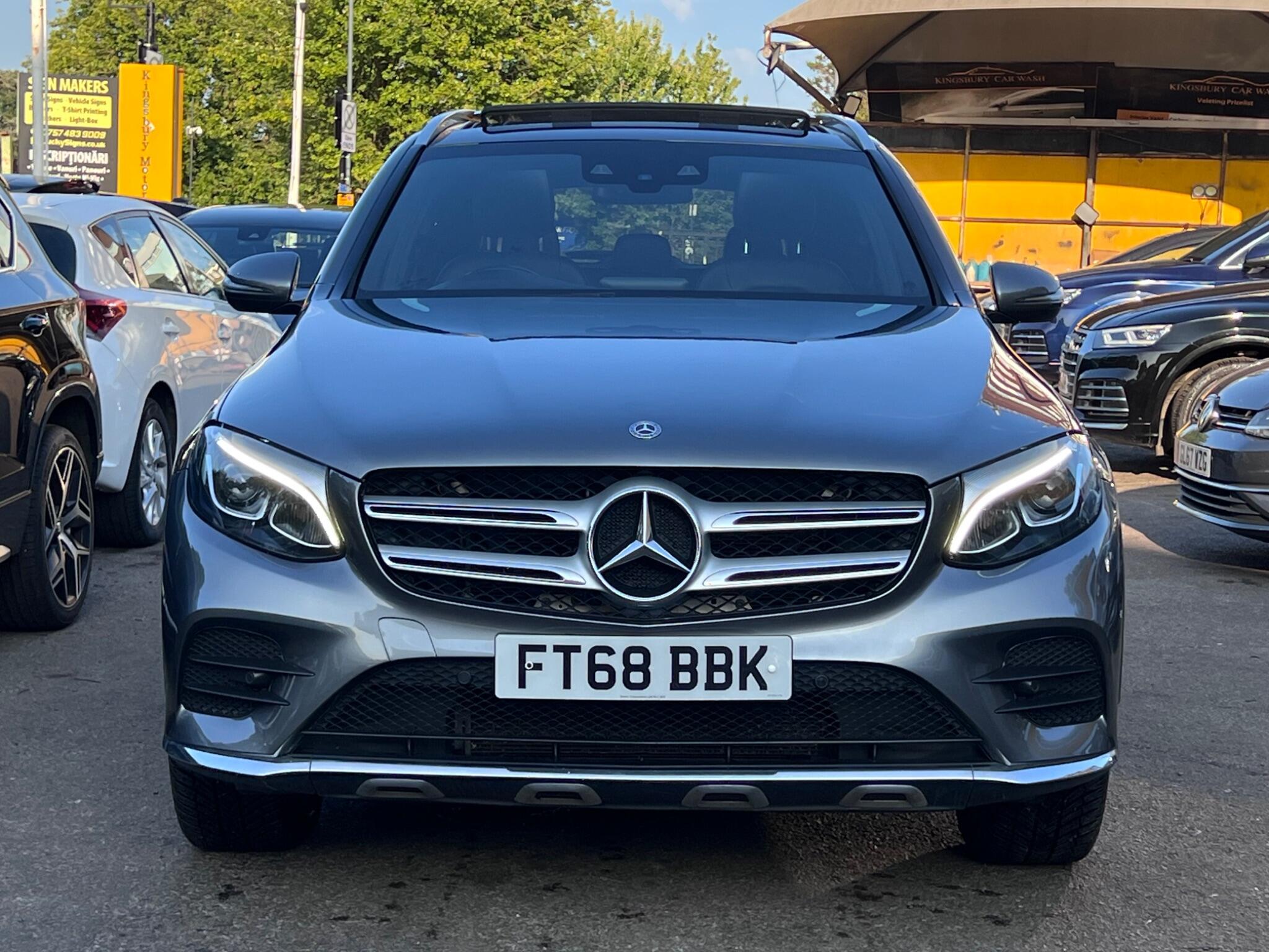 Mercedes-Benz GLC view 3