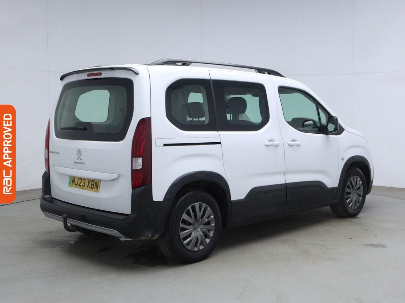 Peugeot E-Rifter view 32