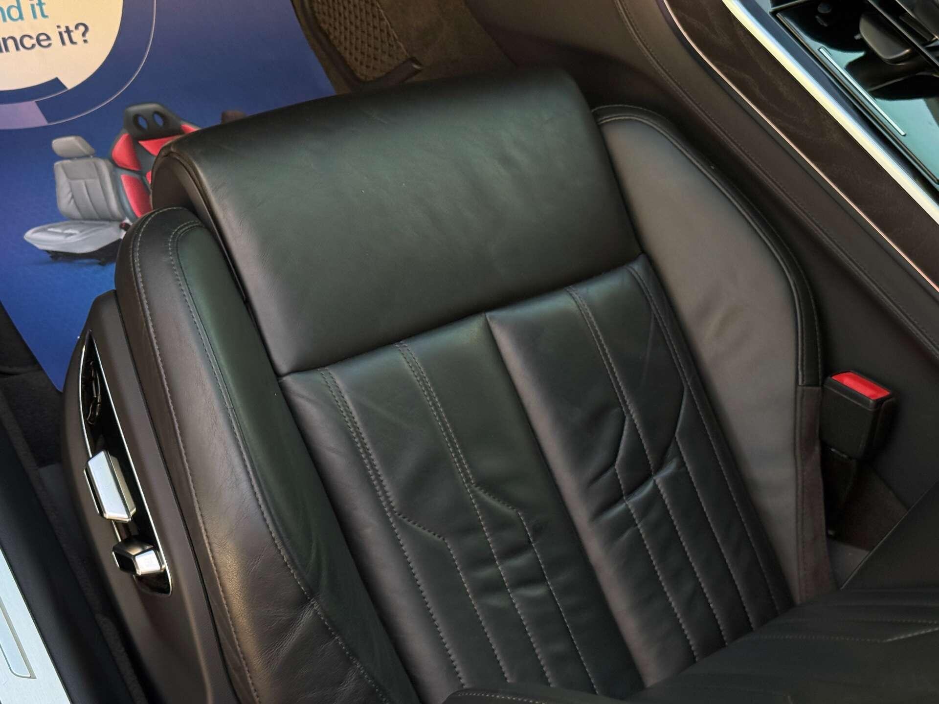 Audi A8 view 32