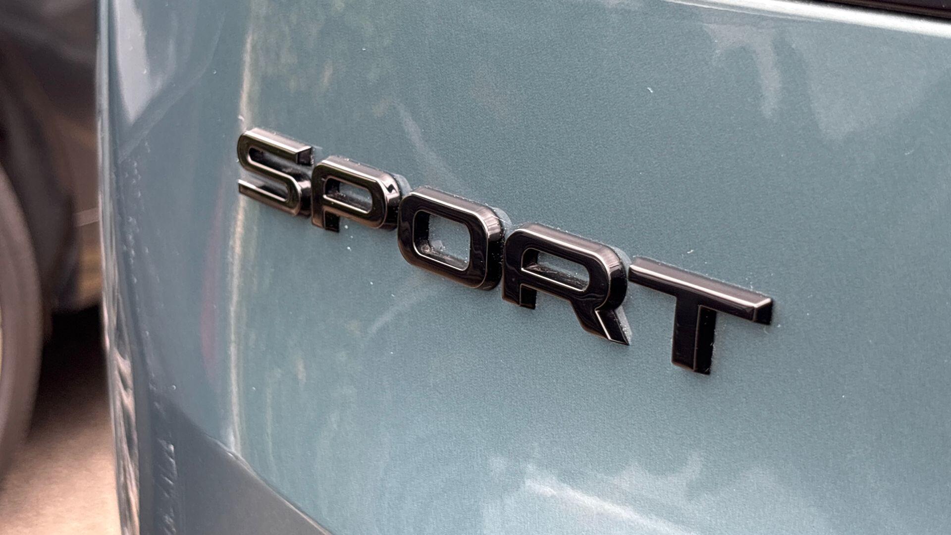 Land Rover Range Rover Sport view 22