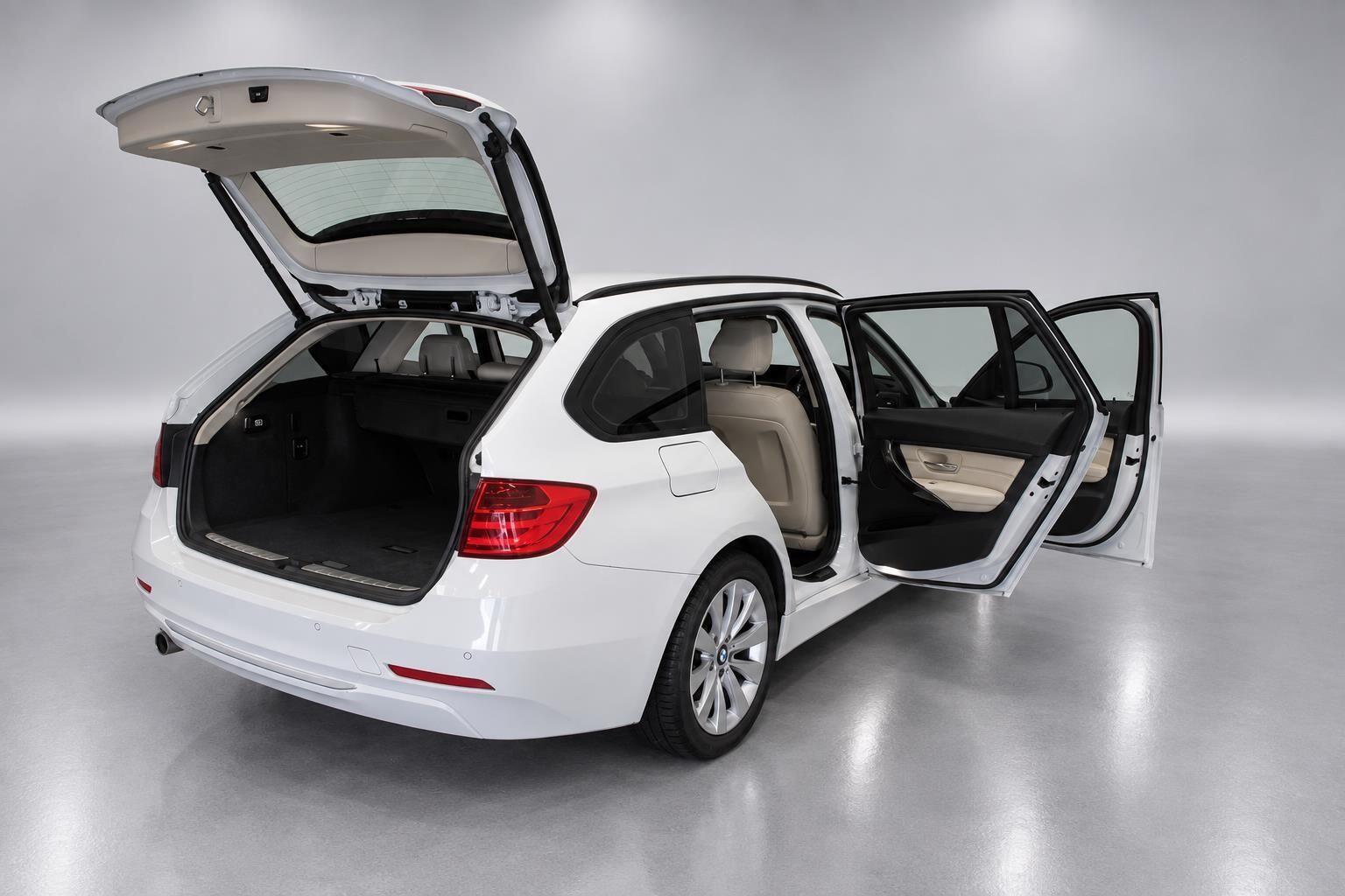 BMW 3 Series view 20