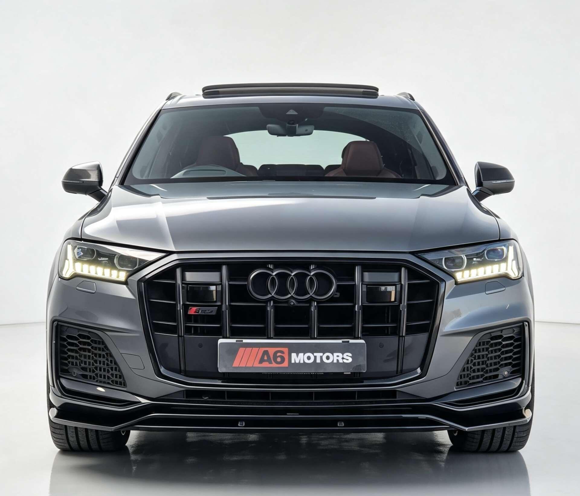 Audi SQ7 view 6