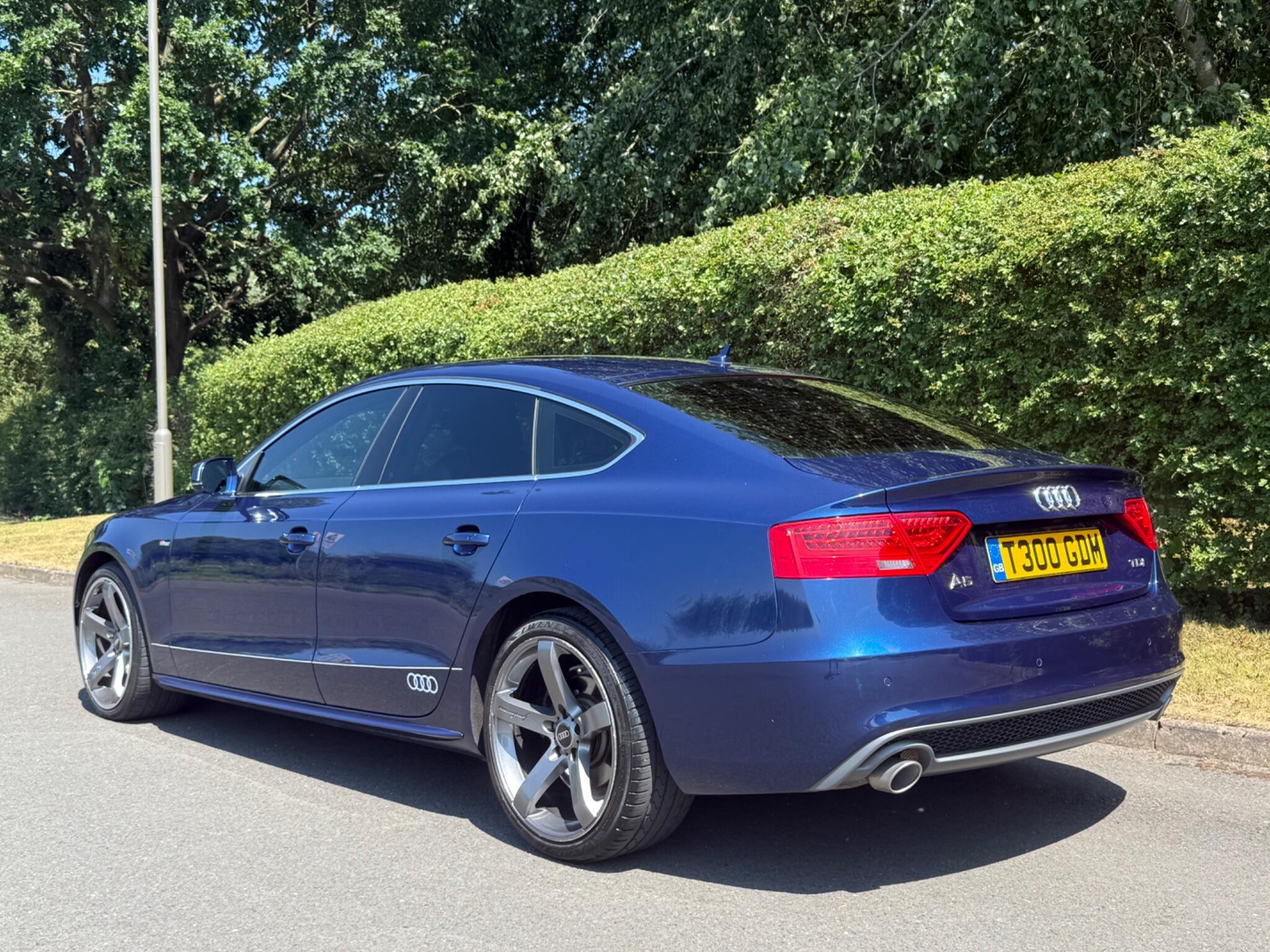 Audi A5 view 3