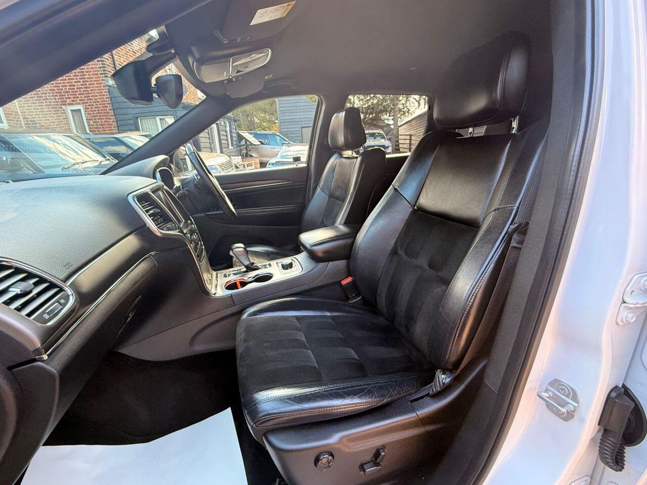 Jeep Grand Cherokee view 10