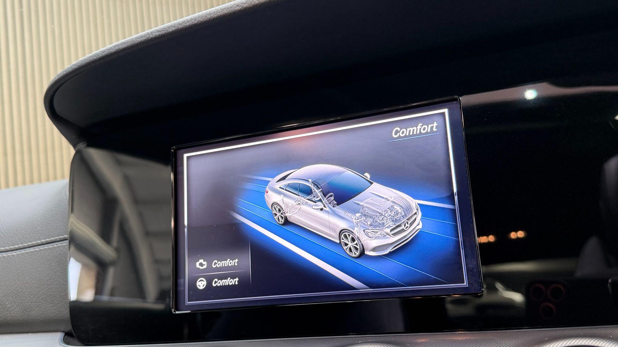 Mercedes-Benz E-Class view 20