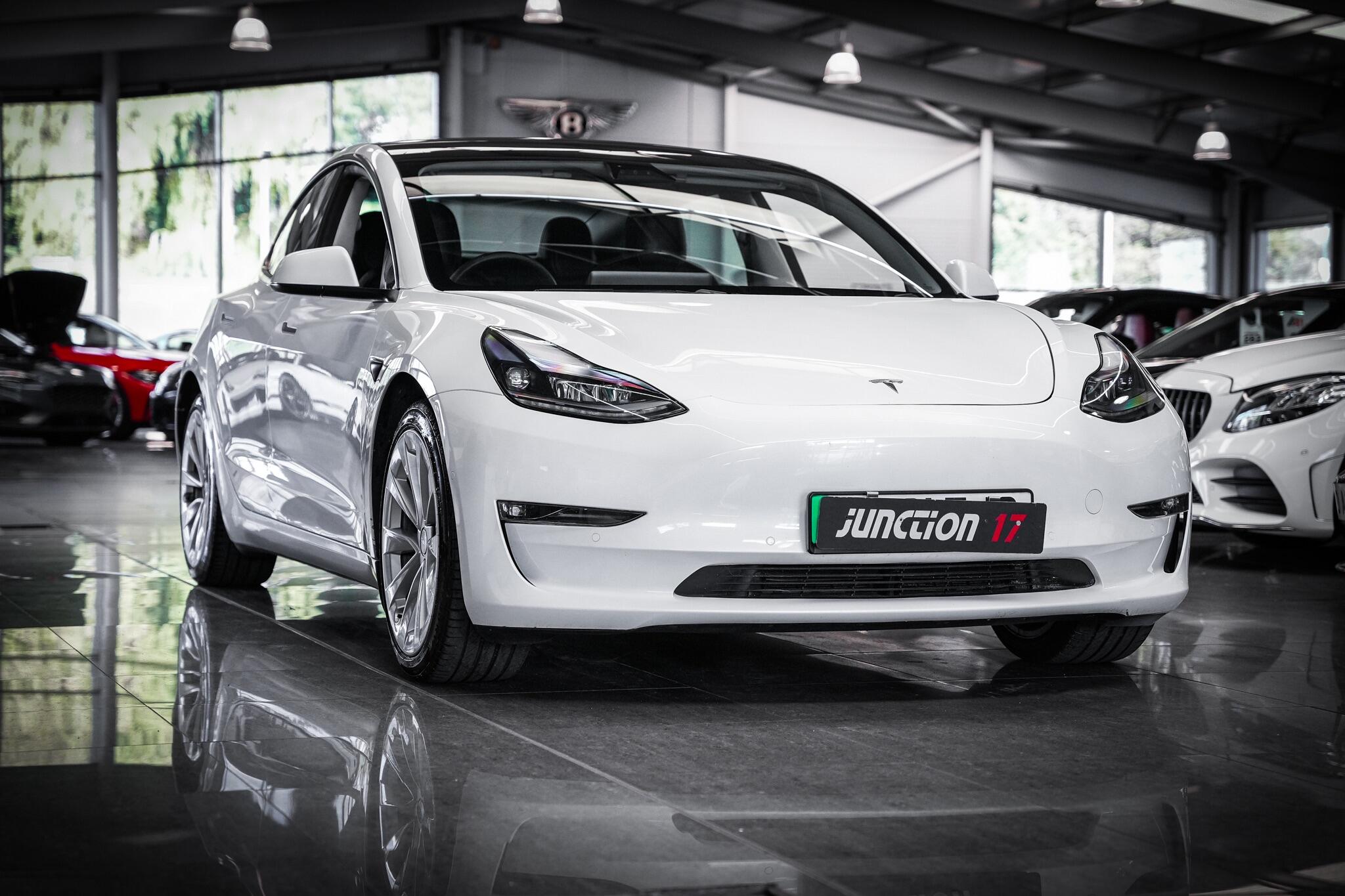 Tesla Model 3 view 12