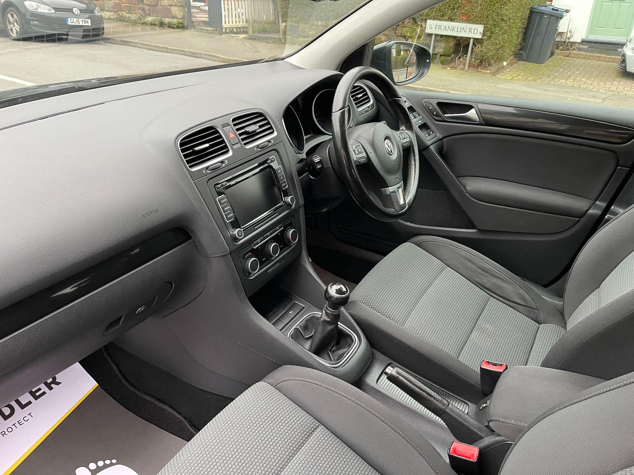 Volkswagen Golf view 30