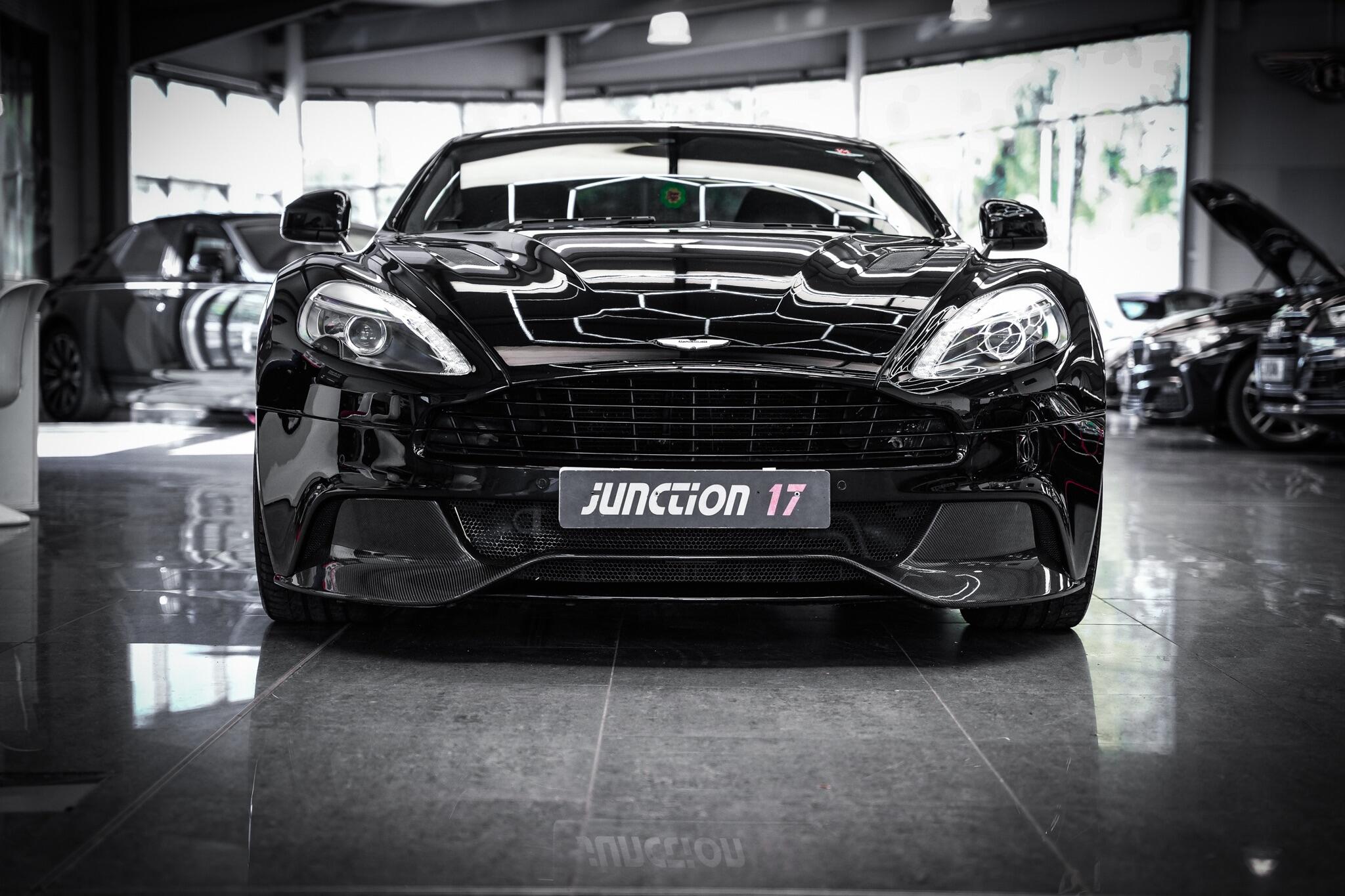 Aston Martin Vanquish view 11