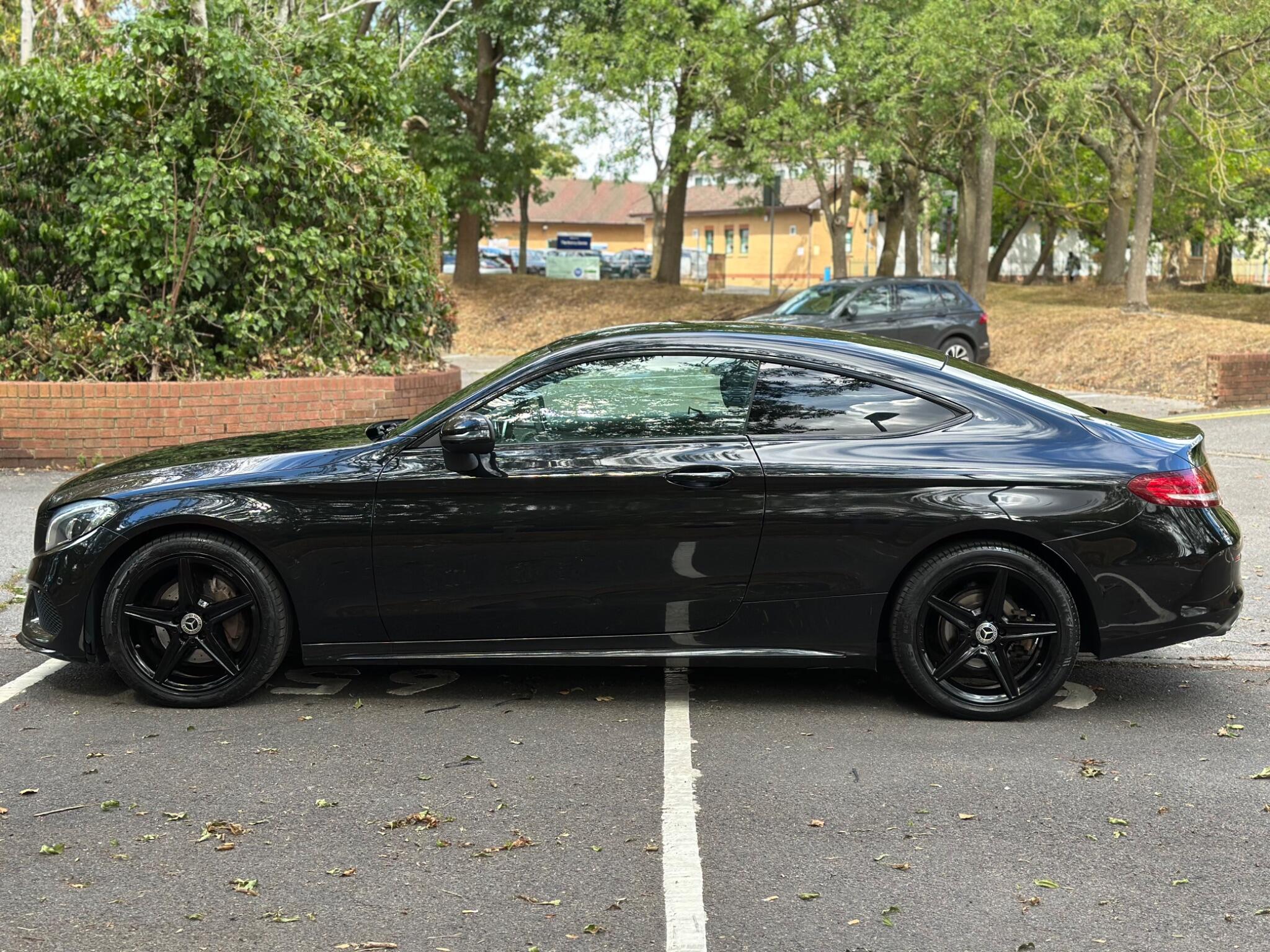 Mercedes-Benz C-Class view 6