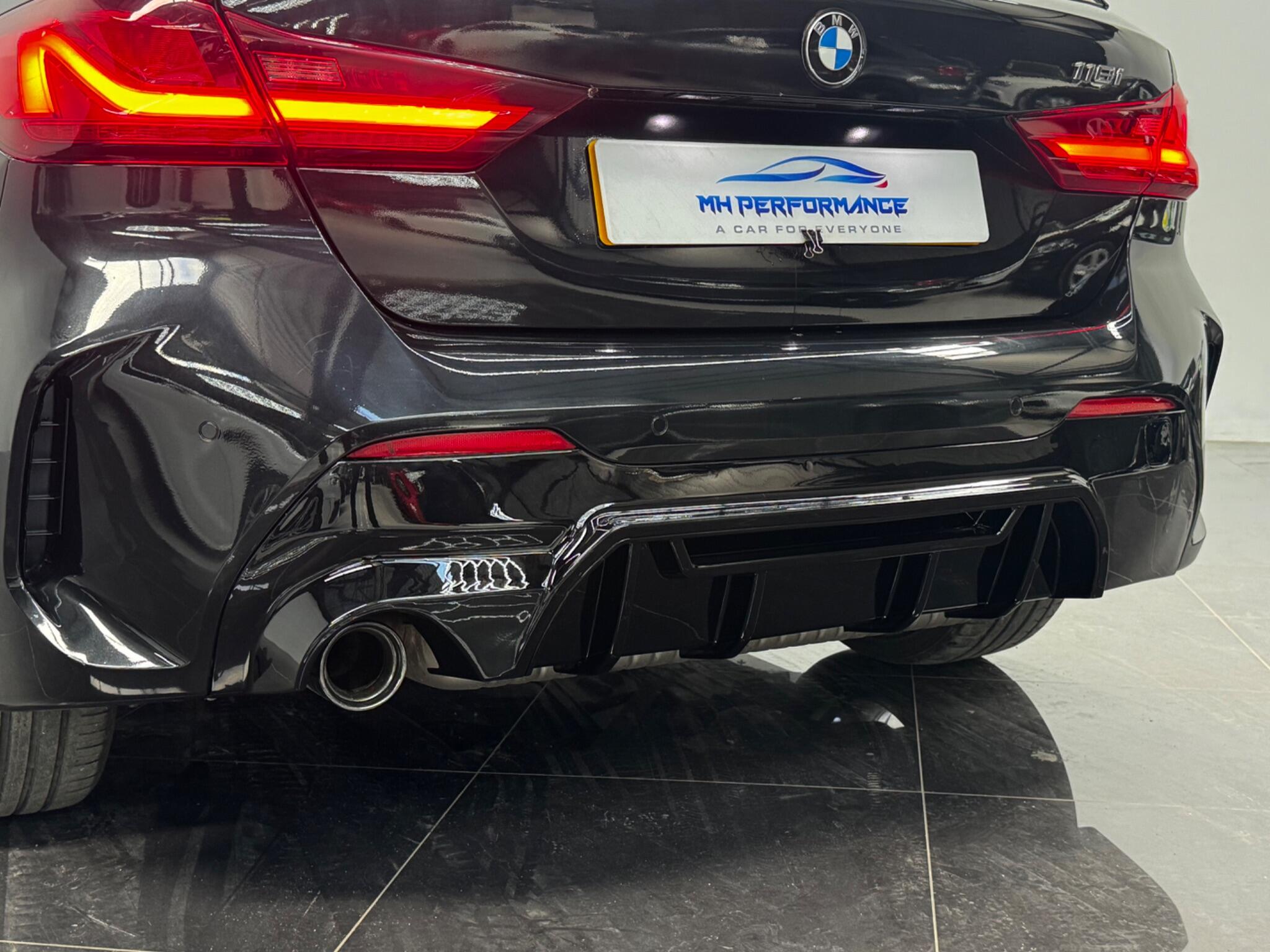BMW 1 Series view 10