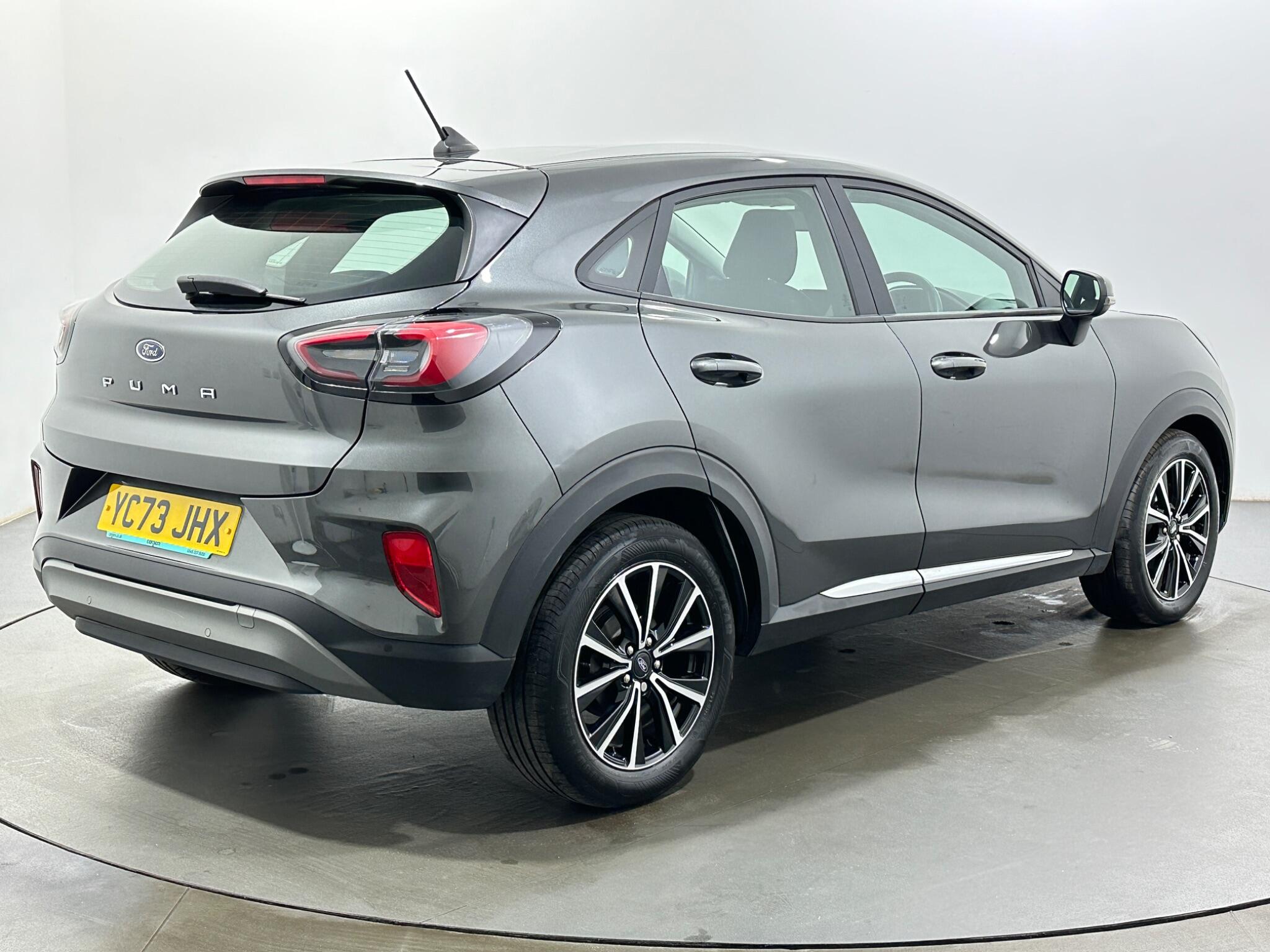 Ford Puma view 8