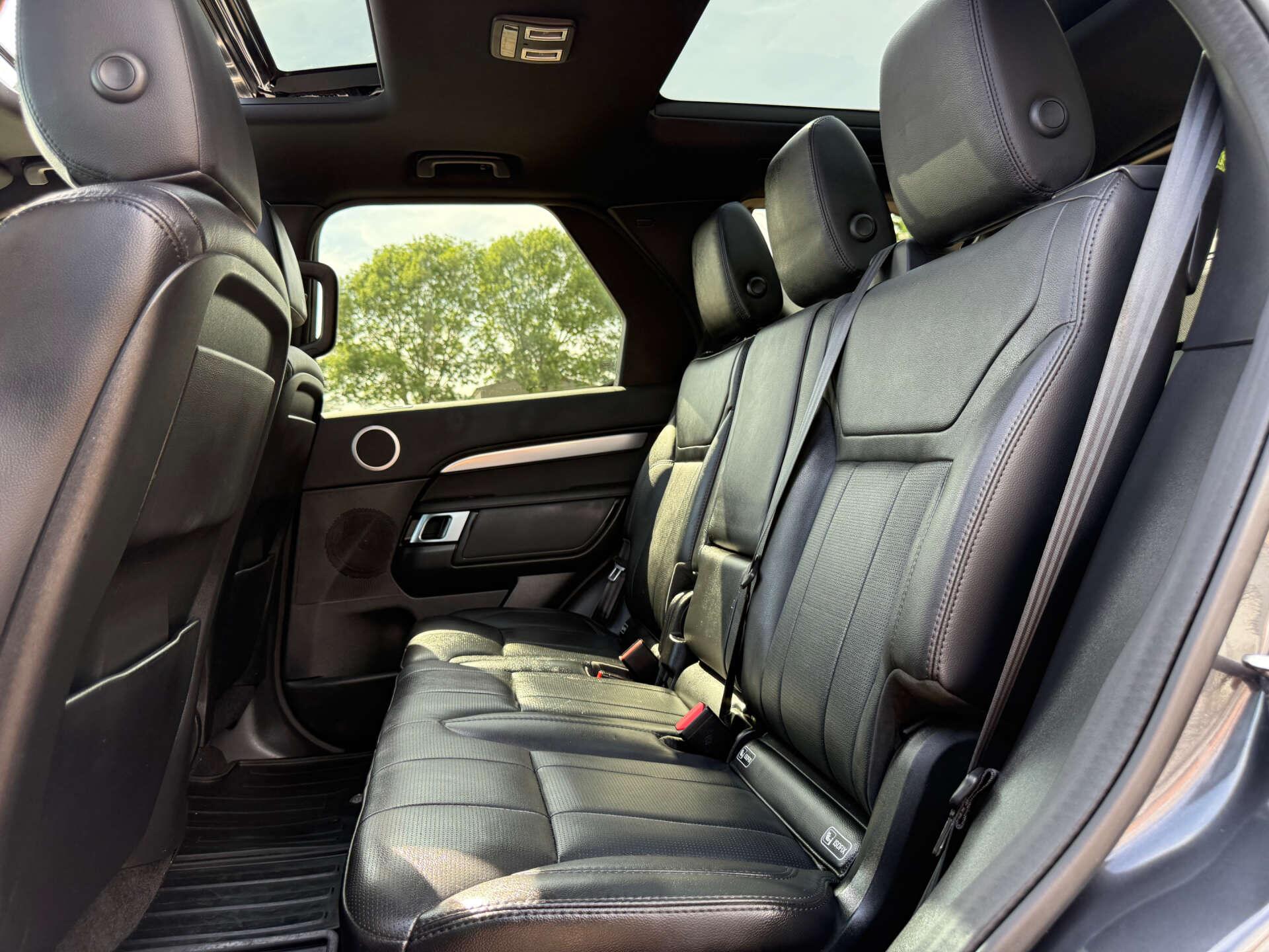 Land Rover Discovery view 75