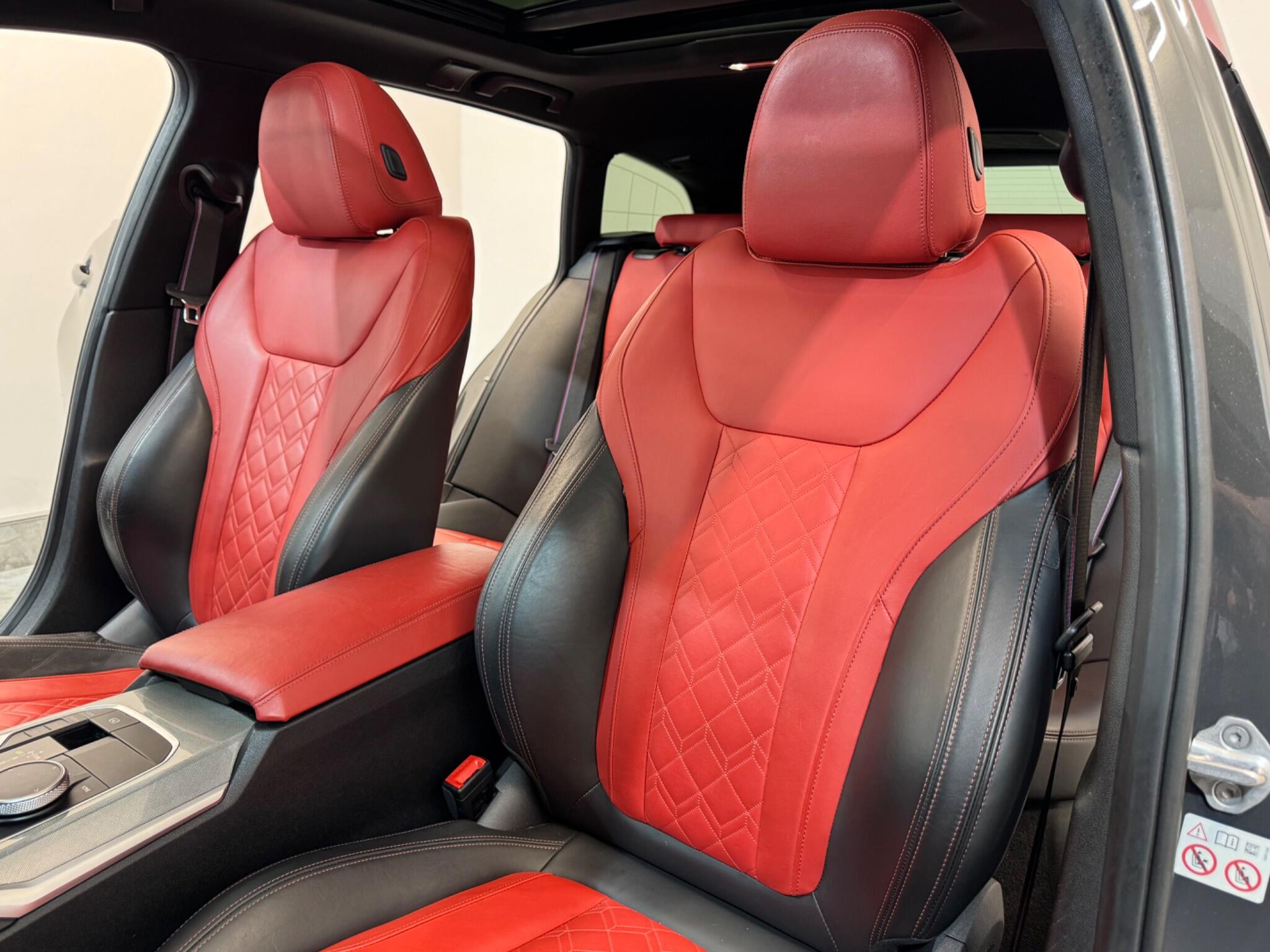 BMW 3 Series view 23