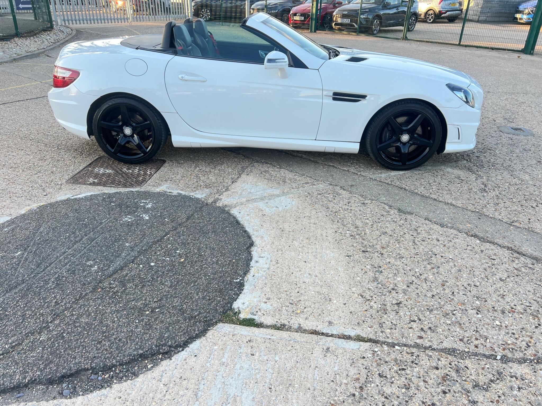Mercedes-Benz SLK view 6