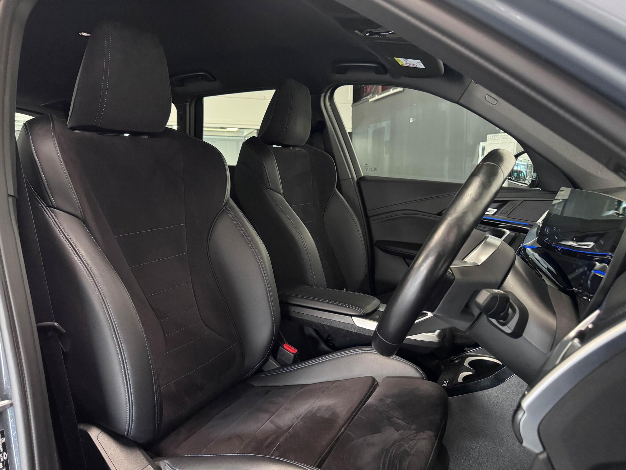 BMW Ix1 view 28