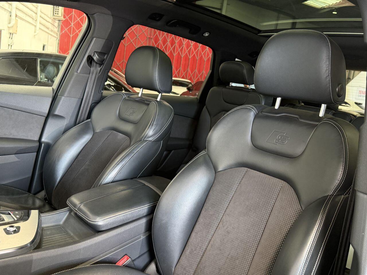 Audi Q7 view 61