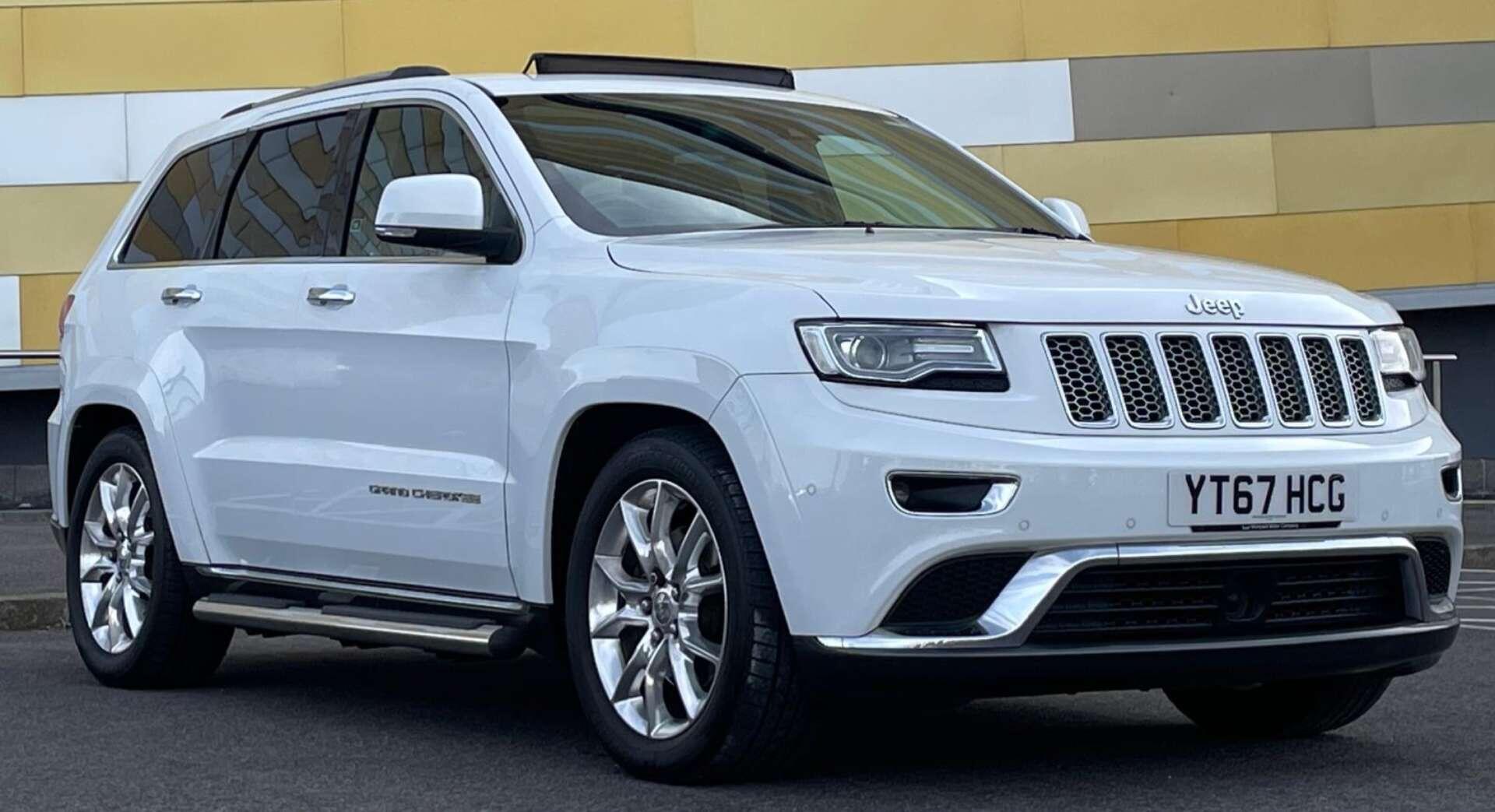 Jeep Grand Cherokee view 29