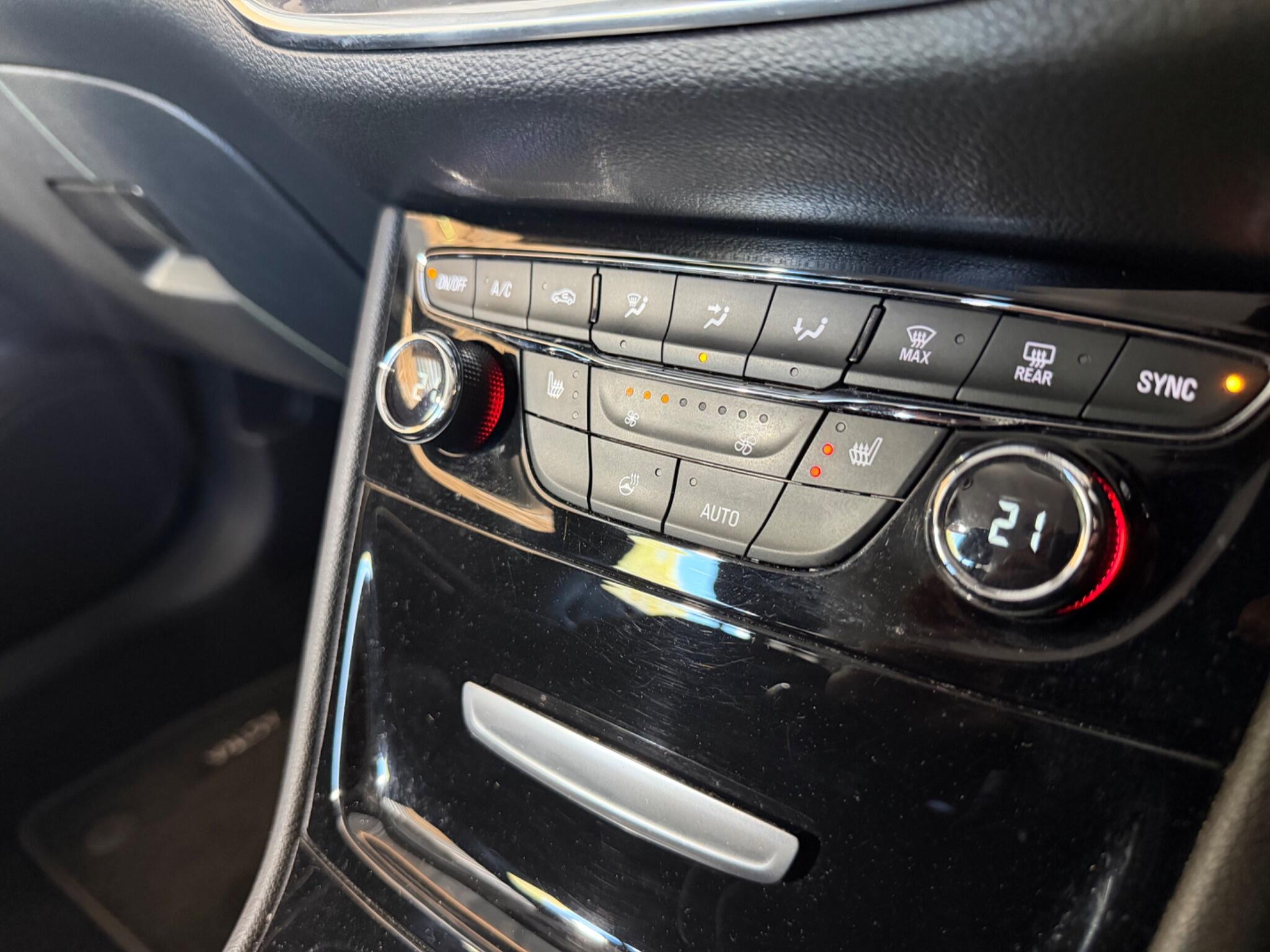 Vauxhall Astra view 21