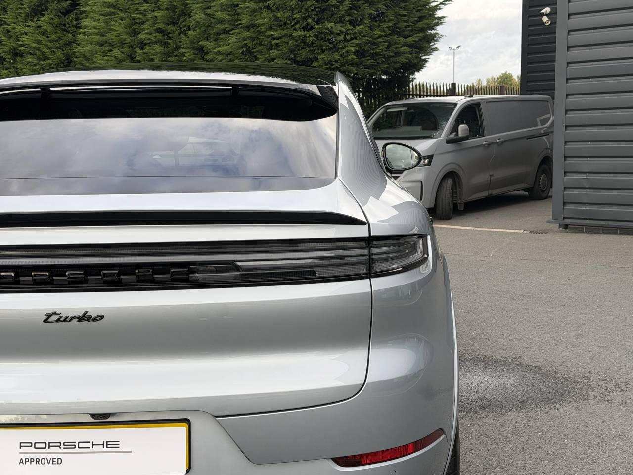 Porsche Cayenne view 13