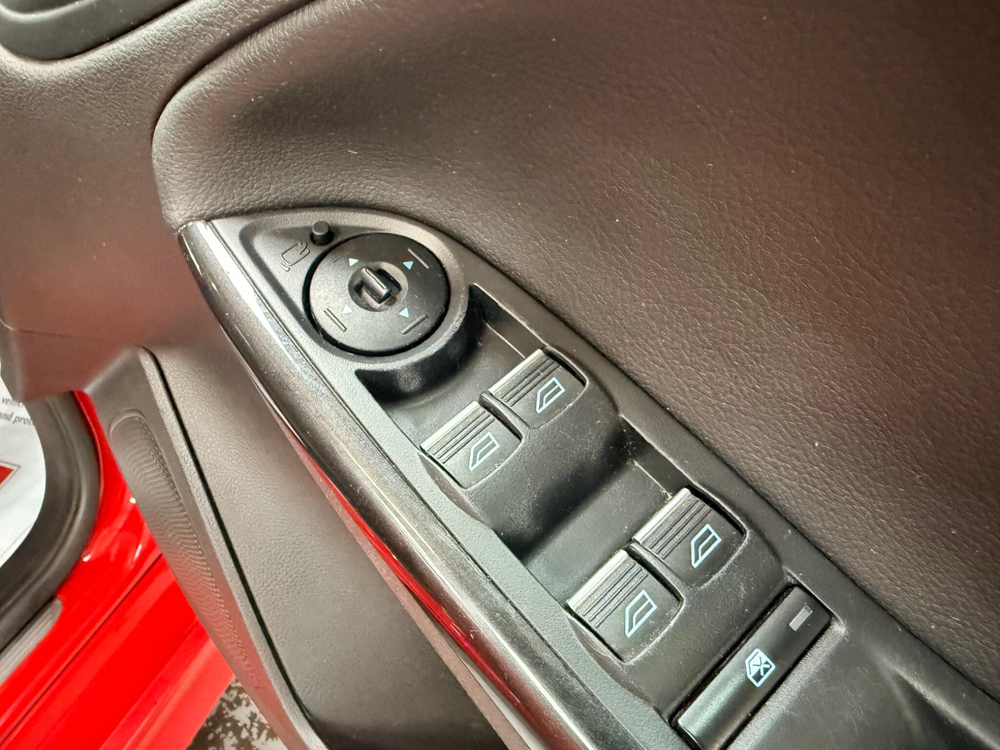 Ford Focus view 33