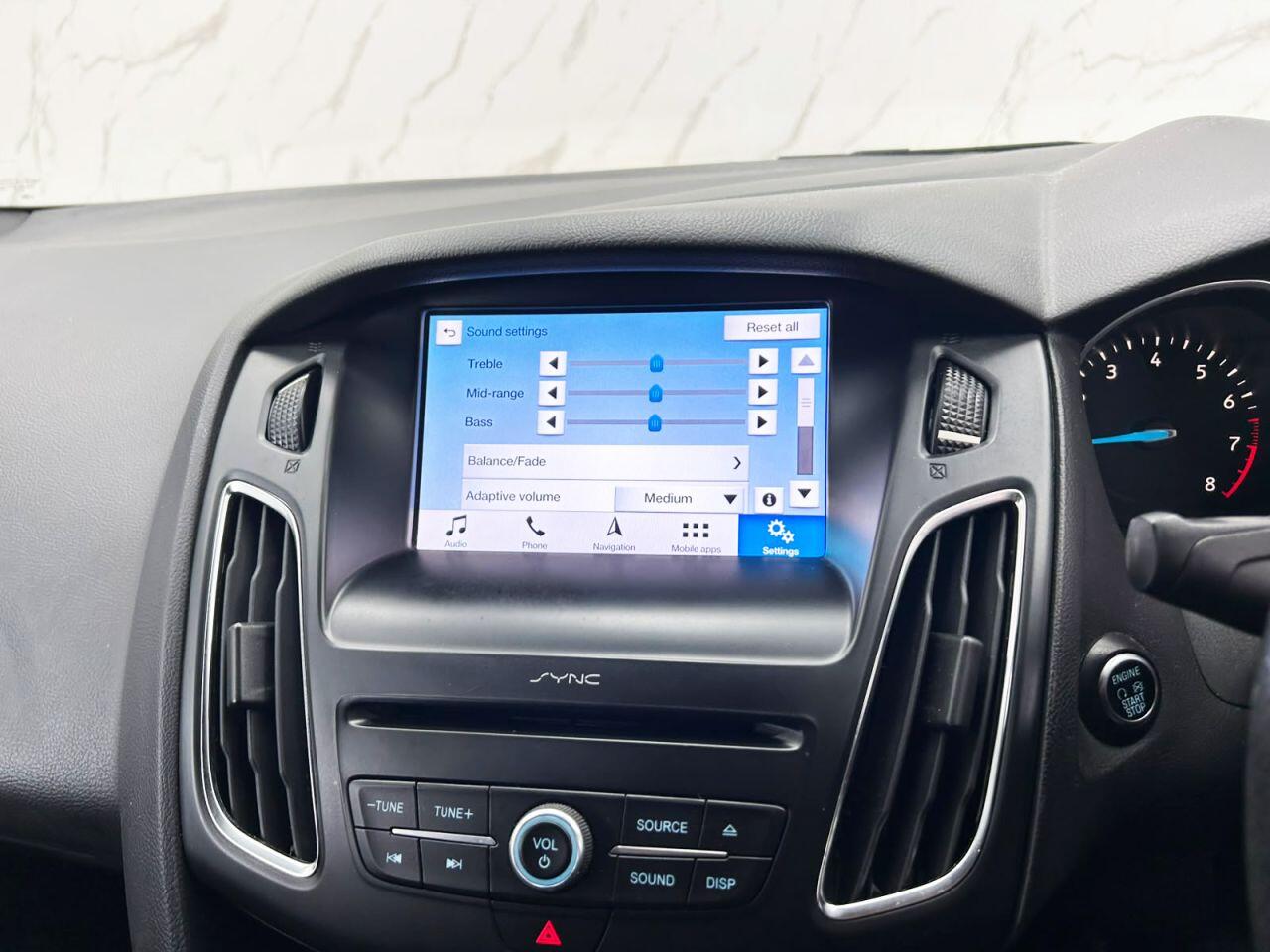 Ford Focus view 16