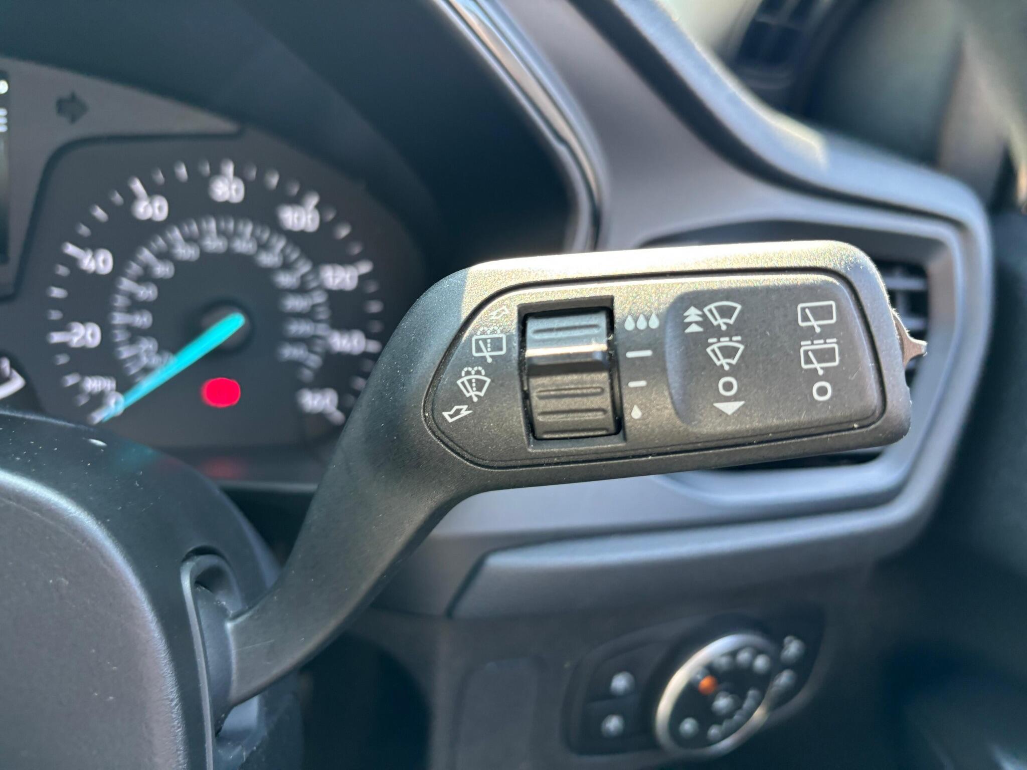 Ford Focus view 14
